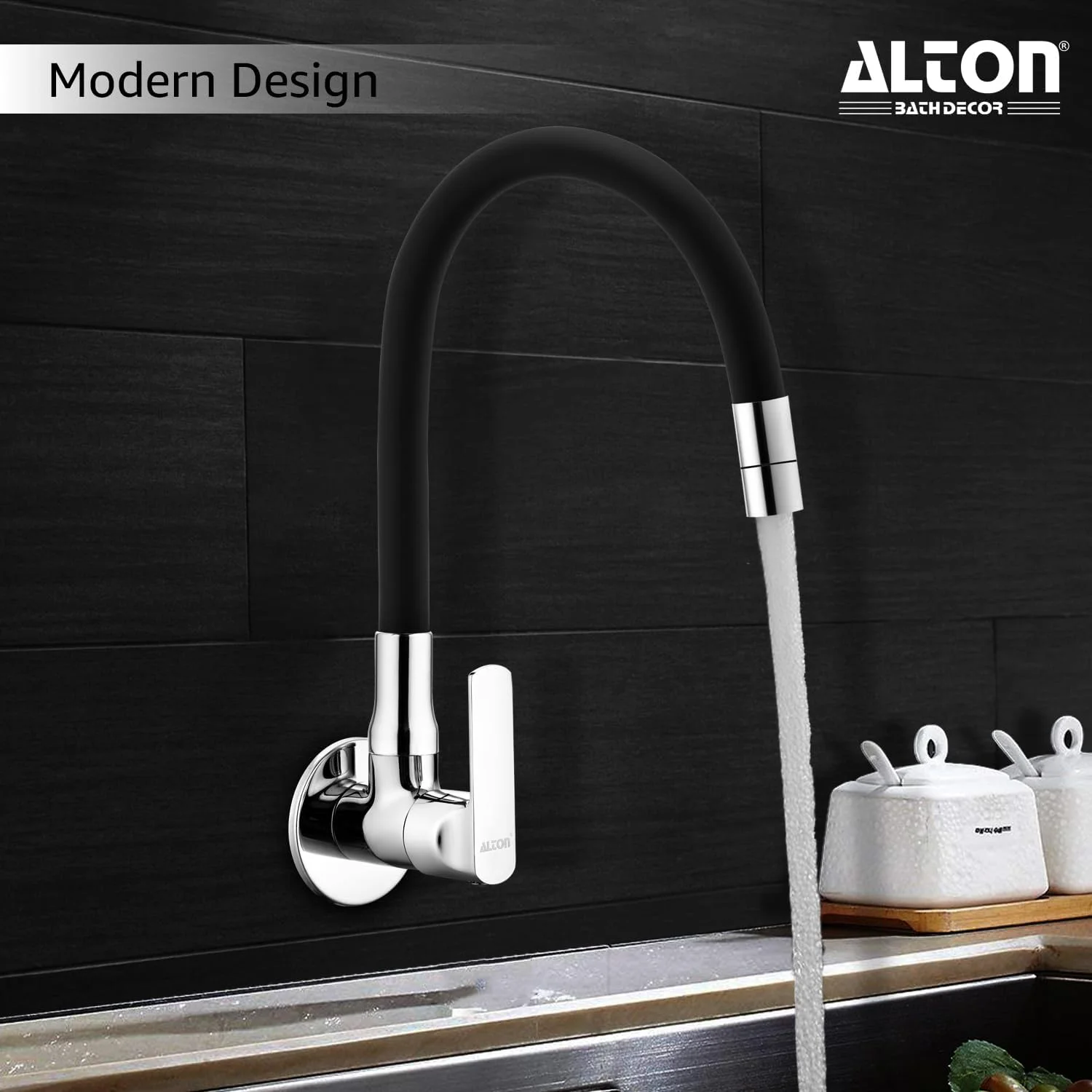 شیر سینک برنجی آلتون مدل FAM3366 با خروجی چرخان انعطاف پذیر، روکش مشکی و کروم