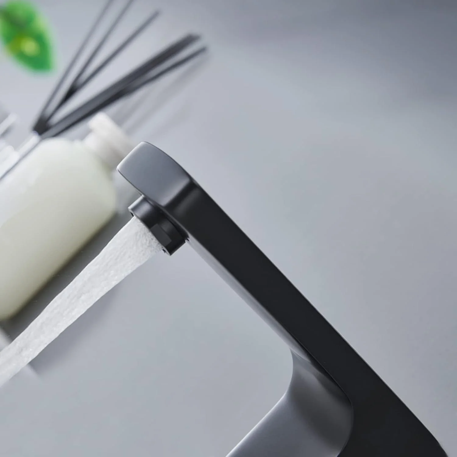 شیر آب دستشویی سنسوردار اتوماتیک Sanimi، شیر مخلوط گرم و سرد با جعبه کنترل، شیر روشویی بدون لمس، مشکی مات