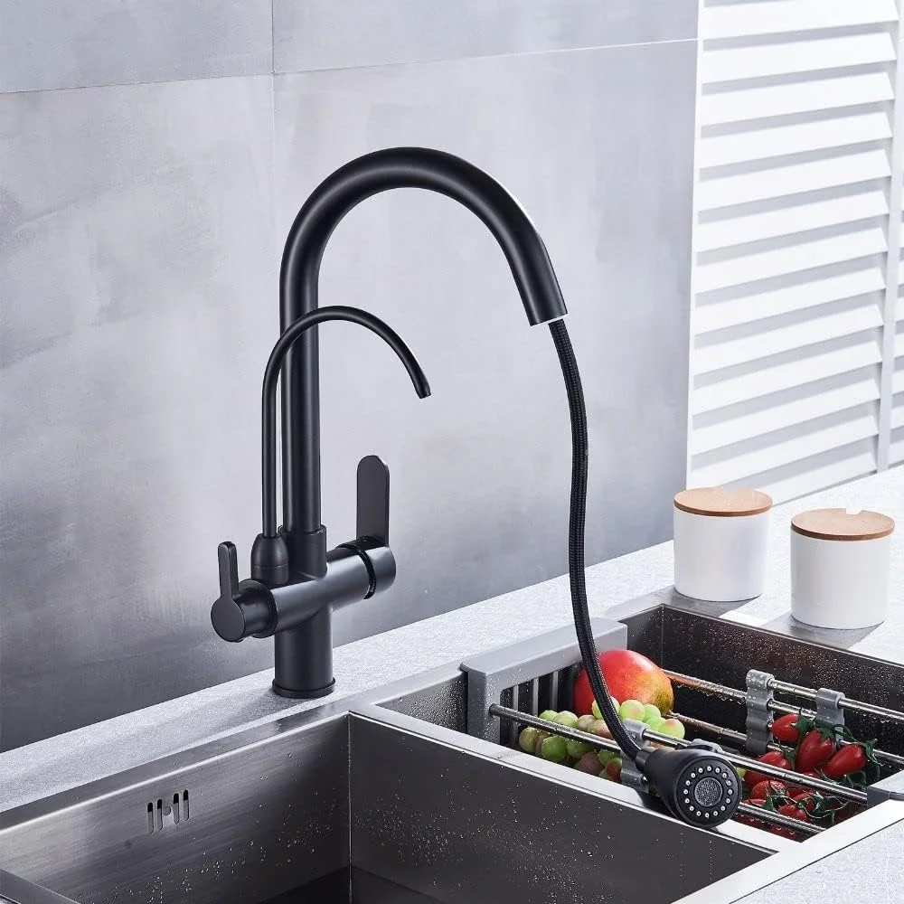 شیر آشپزخانه مشکی با حسگر لمسی، شیرآلات سینک ظرفشویی با قابلیت بیرون کشیدن، شیر آب سرد و مخلوط، شیر آب تصفیه شده، شیرآلات نصب شده روی سینک، دو دسته، مشکی مات، مشکی طلایی با حسگر