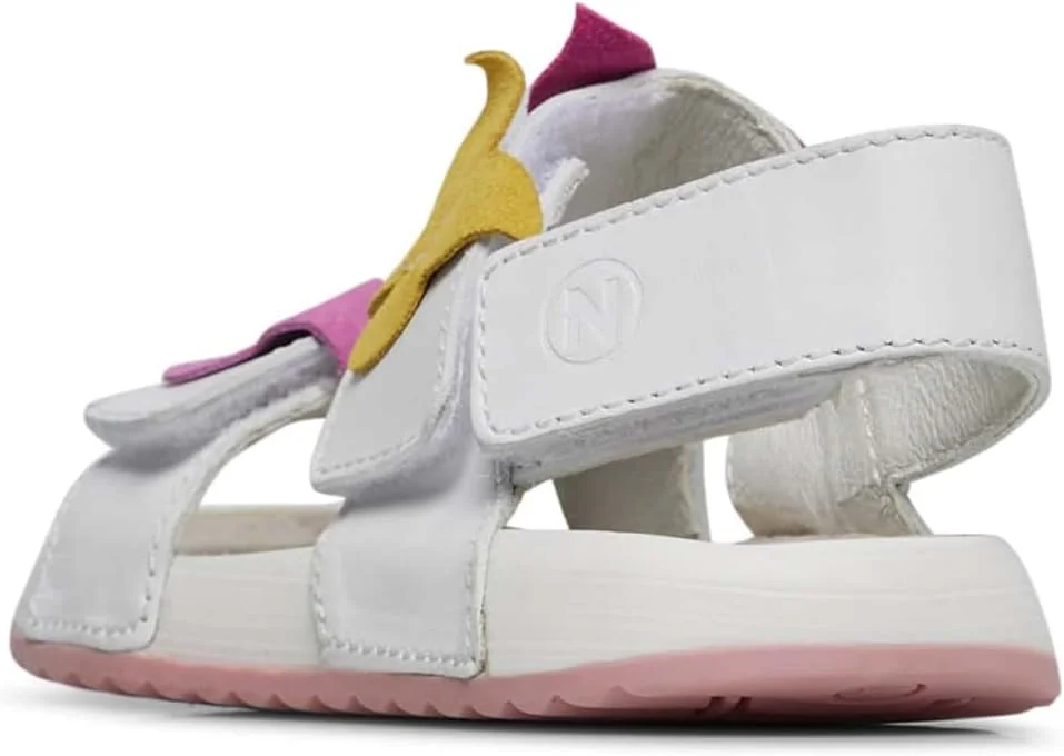 صندل دخترانه ناتورینو مدل Lovety صندل دخترانه ناتورینو مدل Lovety