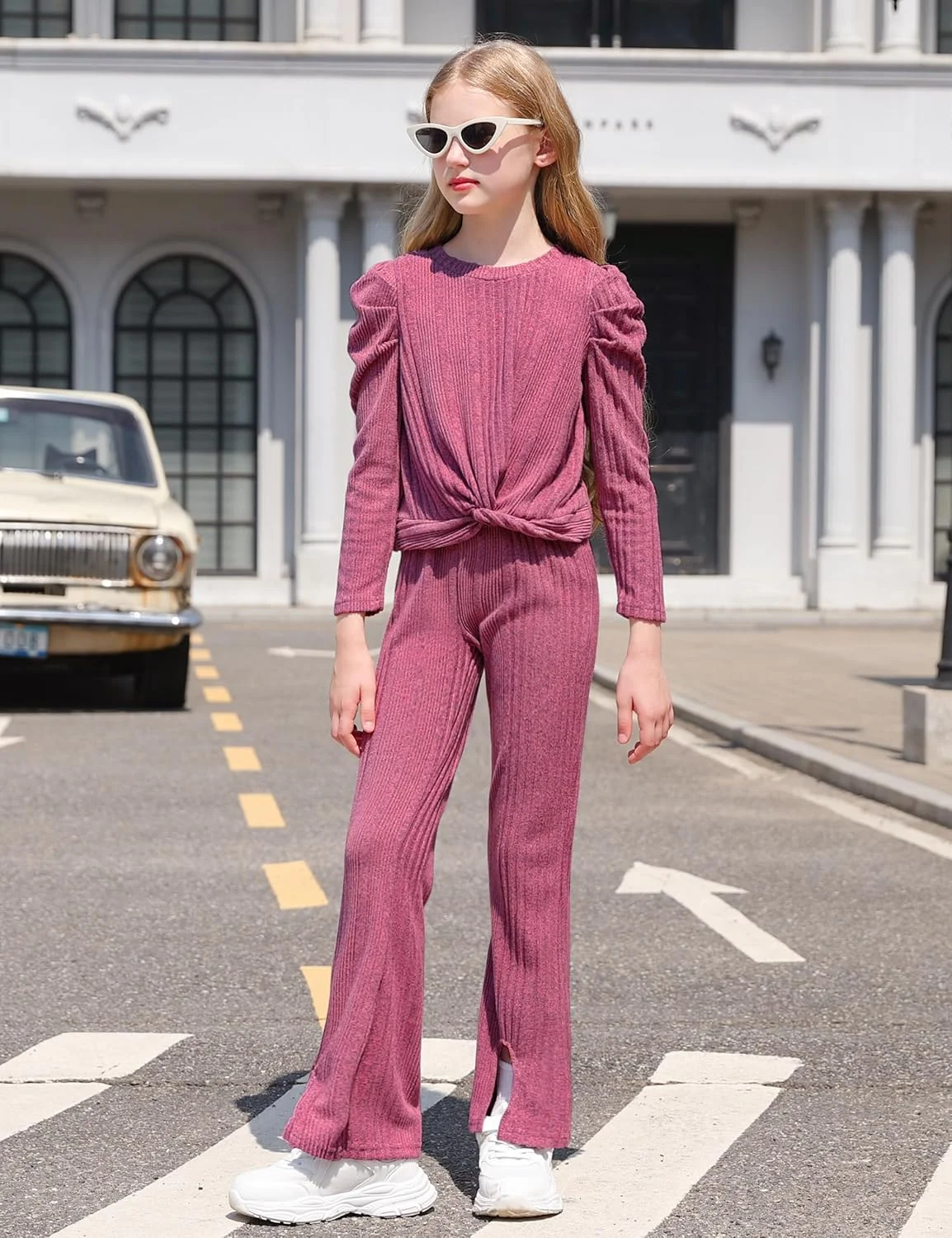 ست لباس دخترانه دو تکه، تاپ آستین پفی با طرح پیچ جلویی و شلوار دمپا گشاد، بافتنی کبریتی، مناسب فصل پاییز و زمستان