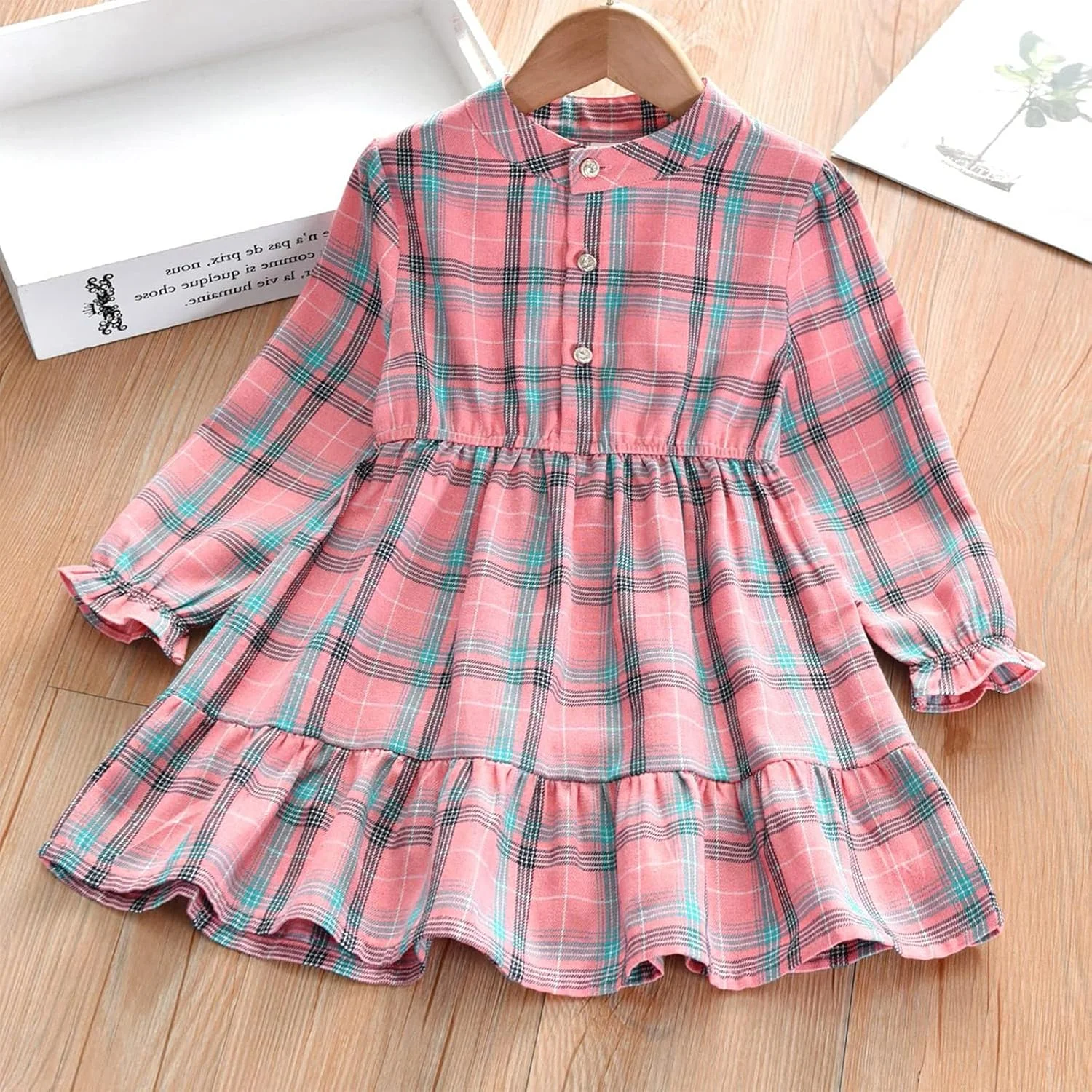 ست لباس پاییزی دخترانه شامل پلیور بافتنی آستین بلند و دامن کوتاه پلیسه دار