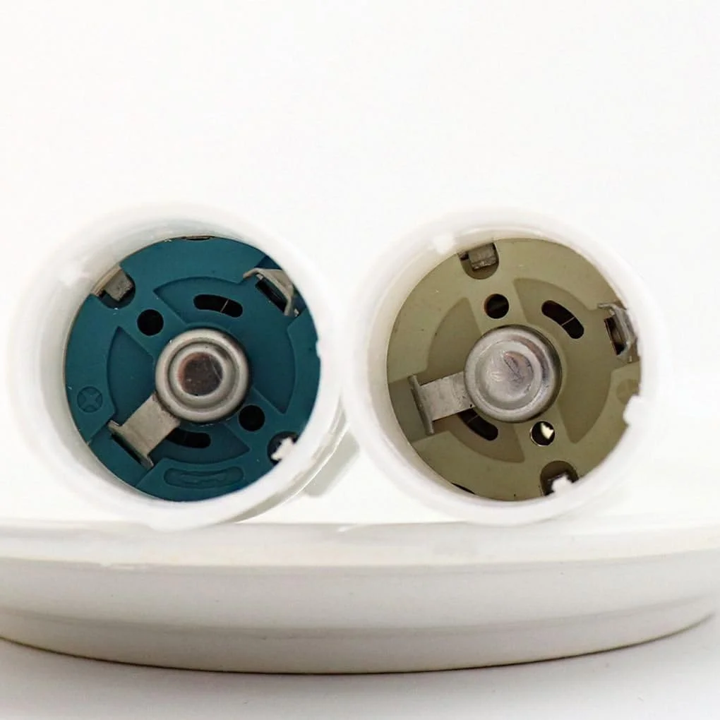 مسواک برقی Showay Hegerby، مسواک ماساژور برای بزرگسالان، ضد آب، قابل حمل برای سفر، سفید کننده دندان با 2 سری مسواک برقی Showay Hegerby، مسواک ماساژور برای بزرگسالان، ضد آب، قابل حمل برای سفر، سفید کننده دندان با 2 سری