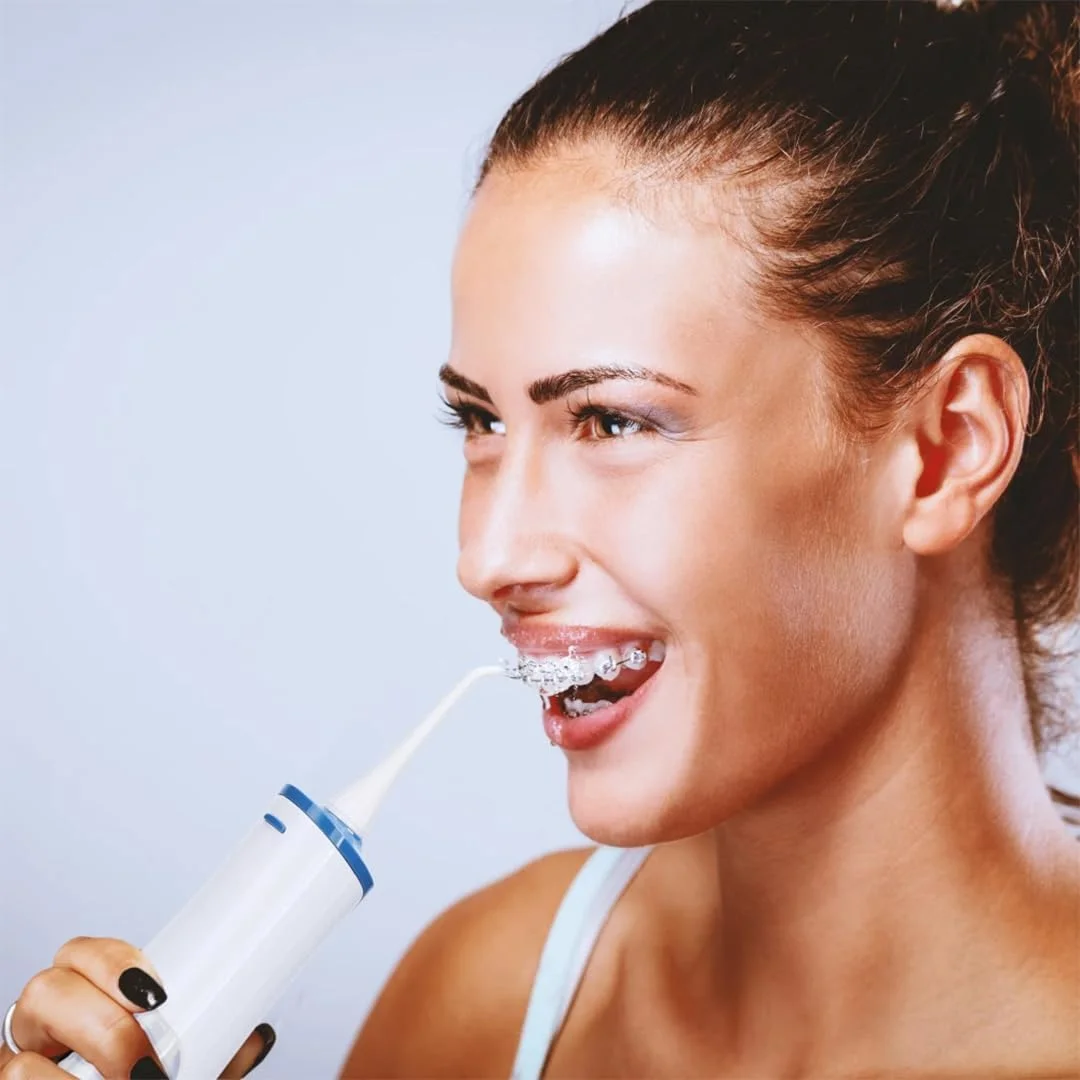 ست مسواک برقی و نخ دندان آبی بی سیم برای تمیز کردن دندان، مسواک زدن و نخ دندان کشیدن ارتودنسی، دستگاه شستشوی دهان برقی برای بزرگسالان، 4 عدد سری مسواک