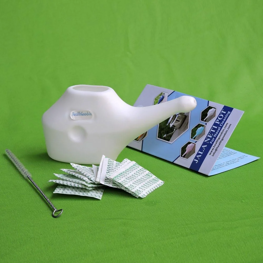 ظرف نتی مسافرتی بادوام HealthGoodsIn، پاک کننده بینی برای سینوس، قابل شستشو در ماشین ظرفشویی با 2 نوک سیلیکونی، ظرفیت 225 میلی لیتر، رنگ سفید (سفید)