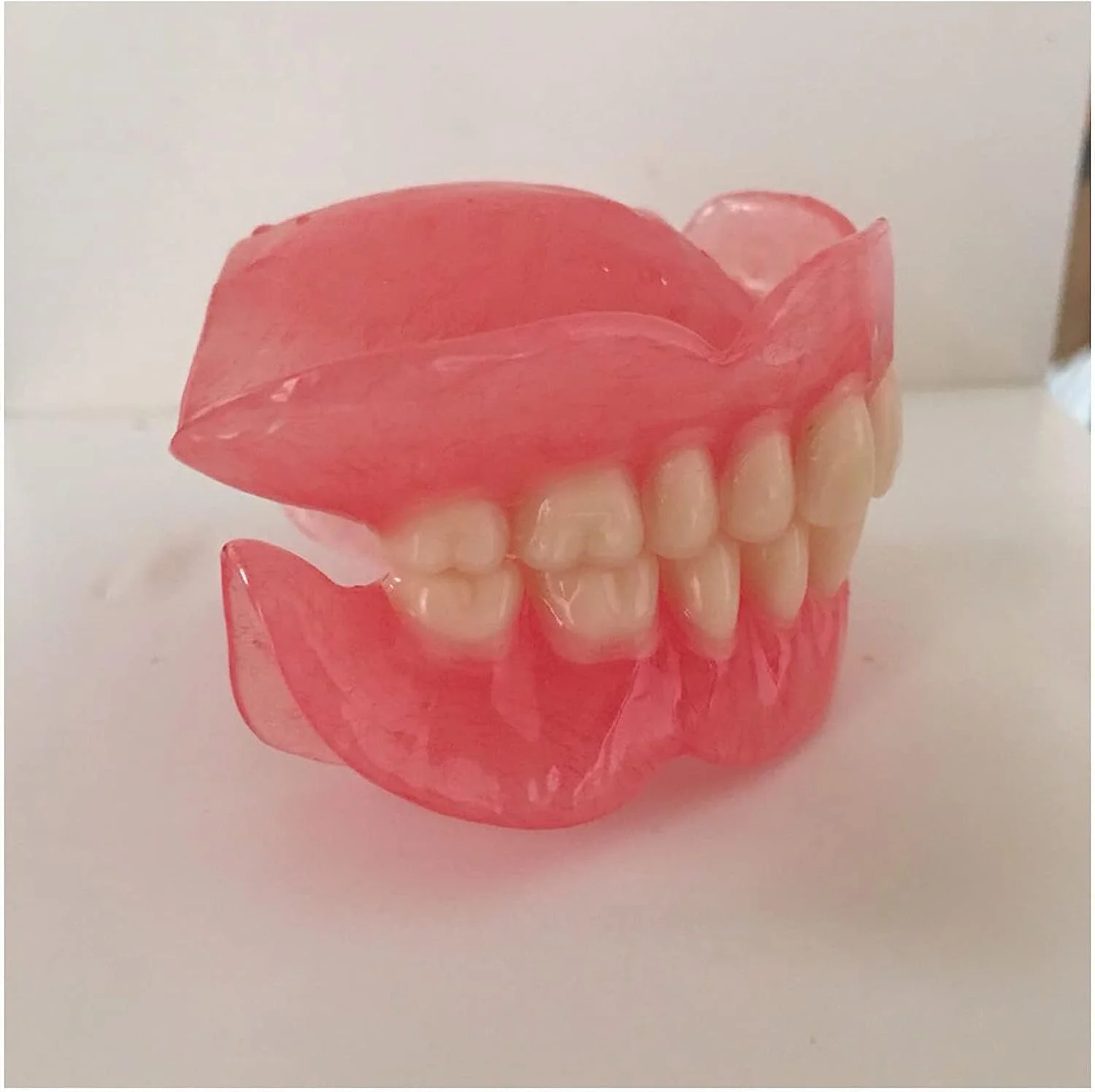 مدل دندان های بالا و پایین، مدل دندان مصنوعی، مدل دهان و دندان برای کودکان یا دانشجویان دندانپزشکی، ابزار آموزشی و مطالعه.