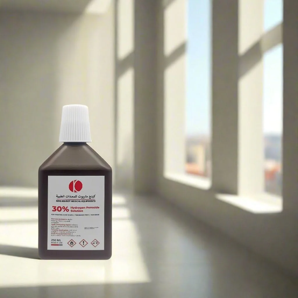 تجهیزات پزشکی کینگ ماریوت | محلول 30% هیدروژن پراکسید | جرم گیری دندان و سفید کردن دندان | درمان جای زخم آکنه | ضد عفونی کننده ملایم برای بریدگی ها و زخم های پوستی (30% (250 میلی لیتر)) تجهیزات پزشکی کینگ ماریوت | محلول 30% هیدروژن پراکسید | جرم گیری دندان و سفید کردن دندان | درمان جای زخم آکنه | ضد عفونی کننده ملایم برای بریدگی ها و زخم های پوستی (30% (250 میلی لیتر))