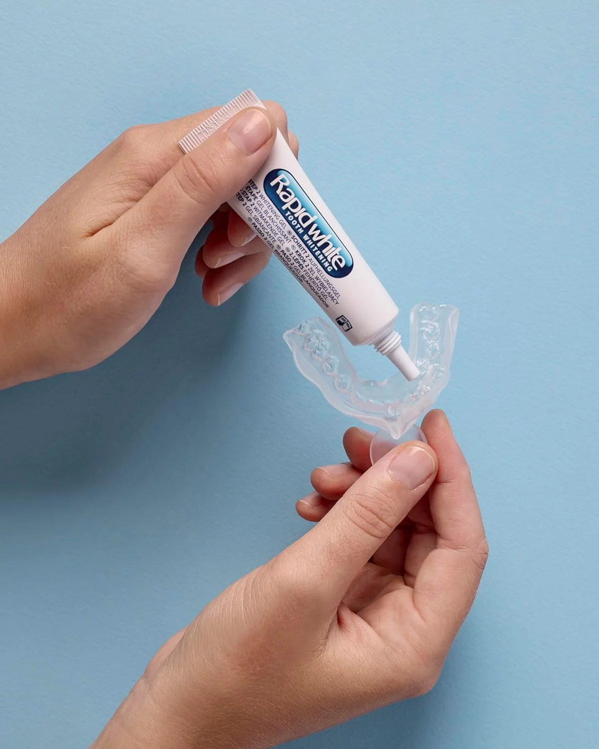 کیت سفید کننده دندان رپید وایت - شامل شتاب دهنده (6 میلی لیتر)، ژل سفید کننده (13 میلی لیتر)، خمیر دندان اکسپرس وایت (14 میلی لیتر)، ماسک نرم با جعبه، تغییر رنگ، طعم نعناع کیت سفید کننده دندان رپید وایت - شامل شتاب دهنده (6 میلی لیتر)، ژل سفید کننده (13 میلی لیتر)، خمیر دندان اکسپرس وایت (14 میلی لیتر)، ماسک نرم با جعبه، تغییر رنگ، طعم نعناع