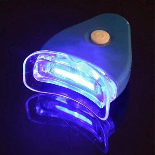 سفید کننده دندان با نور ال ای دی سفید سفید کننده دندان با نور ال ای دی سفید