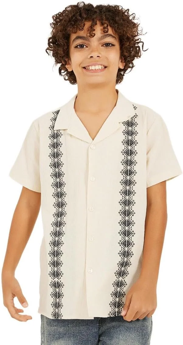 پیراهن آستین کوتاه یقه دار پسرانه استایلی با گلدوزی