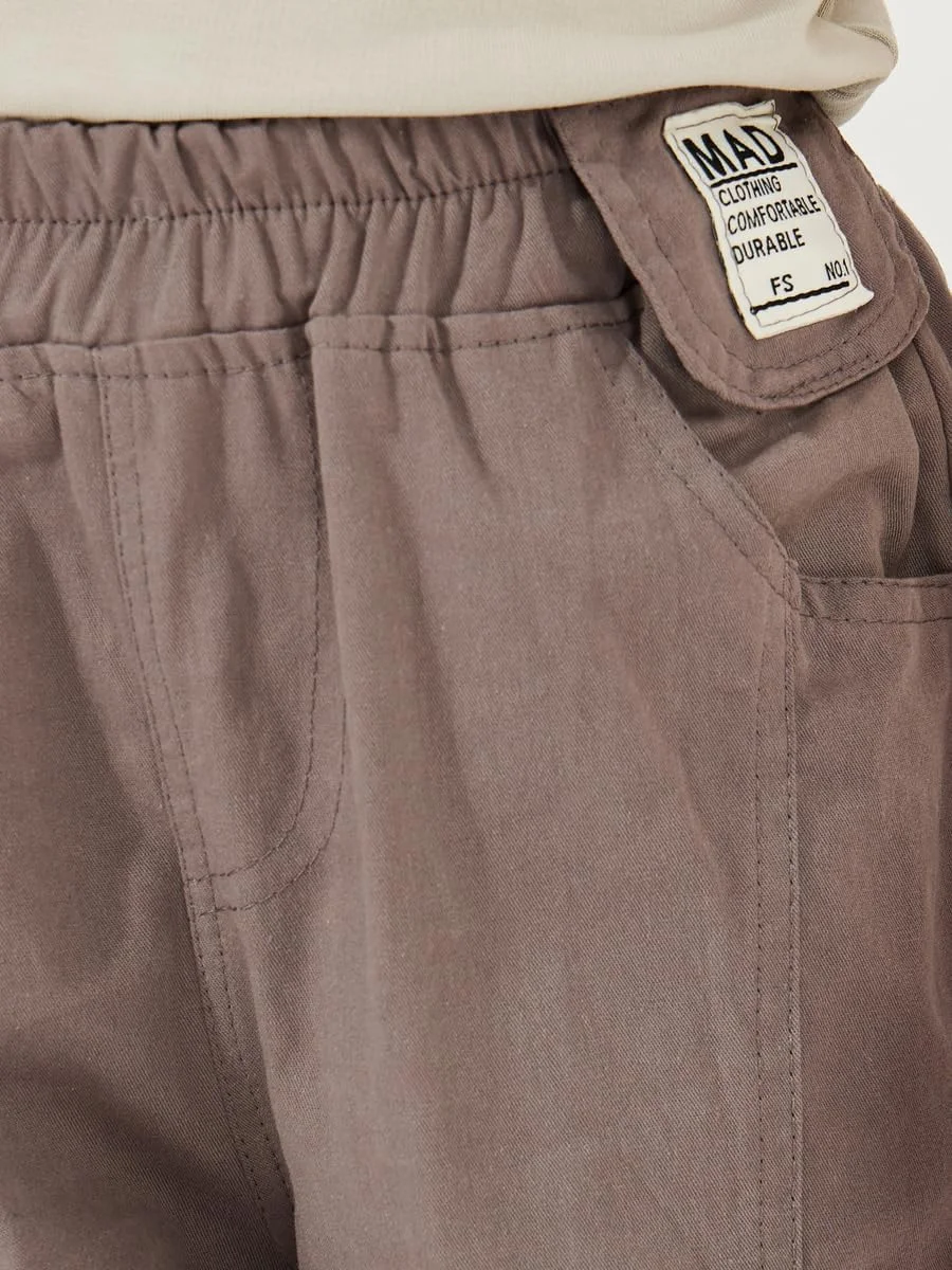 شلوار راسته پسرانه استایلی مدل 2111408107 با جزئیات تکه دوزی