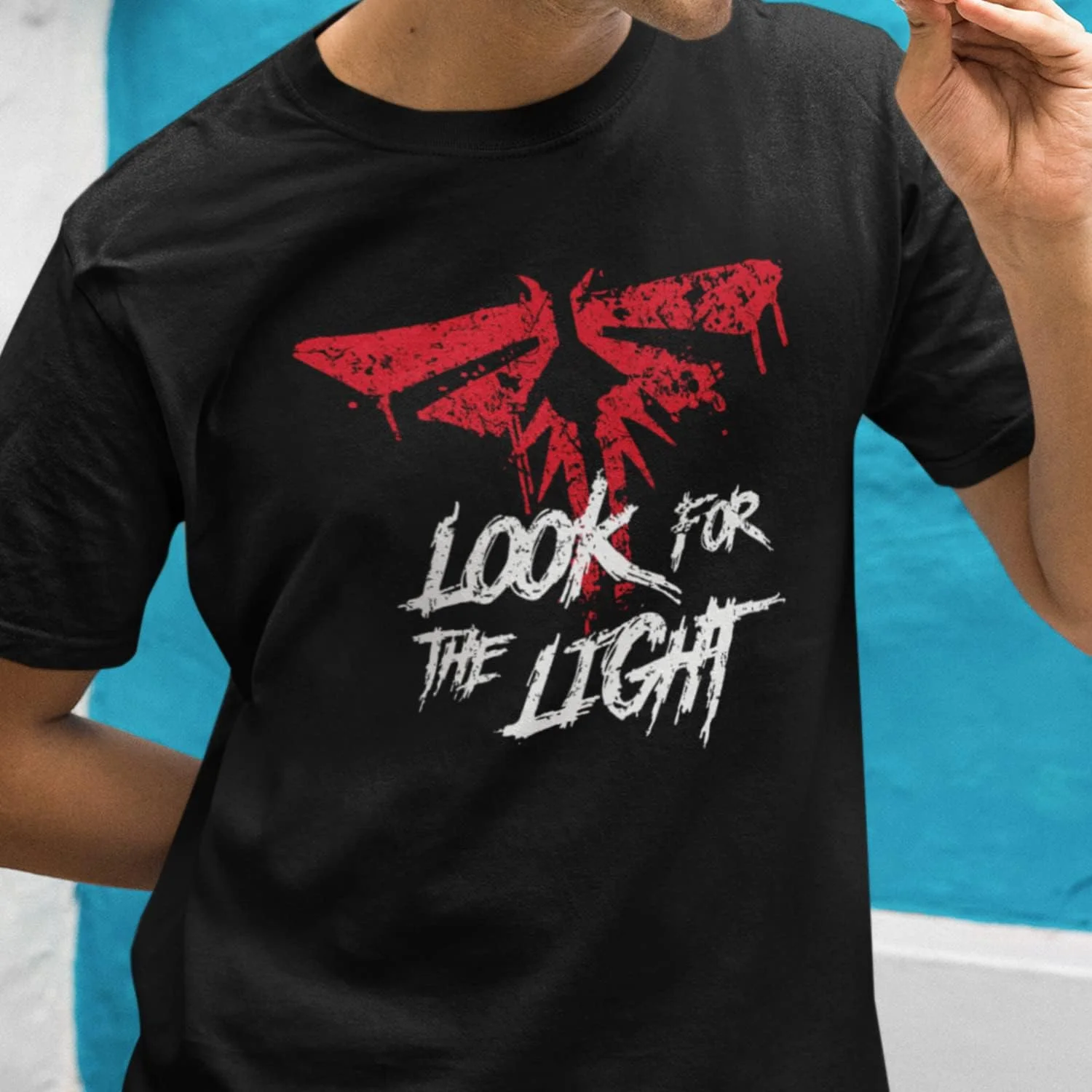 تی شرت طرح نور - الهام گرفته از بازی کنسولی با نماد کرم شب تاب، الی و جوئل، اکشن پسا-رستاخیزی، مناسب بزرگسالان و کودکان، هدیه