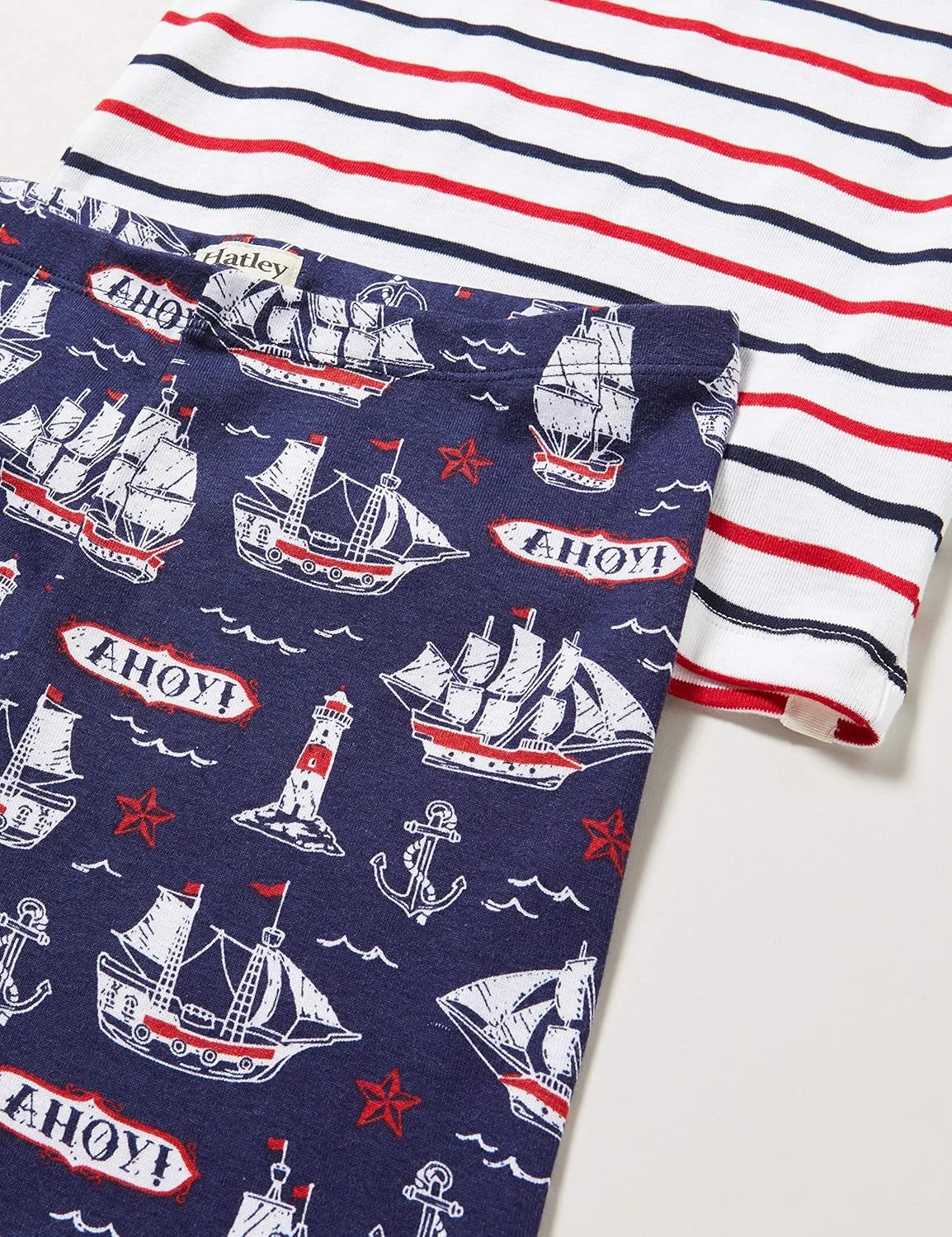 ست پیژامه آستین کوتاه پنبه ارگانیک پسرانه Hatley با تکه دوزی ست پیژامه آستین کوتاه پنبه ارگانیک پسرانه Hatley با تکه دوزی