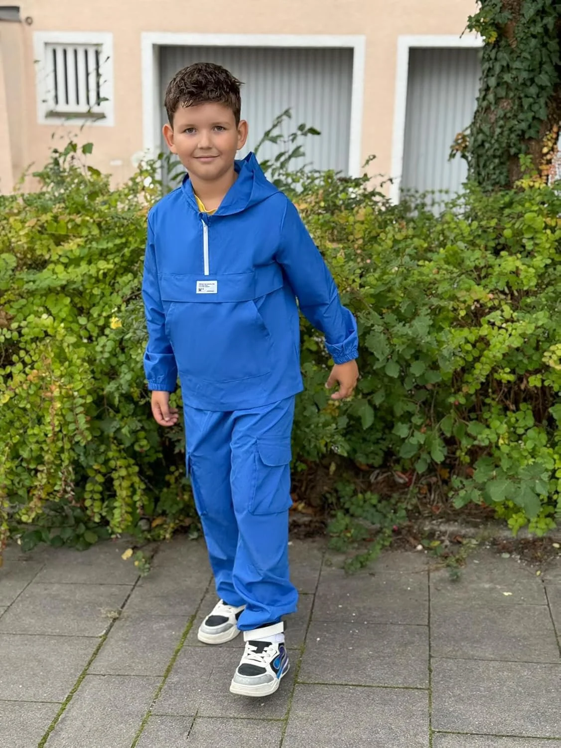 ست ورزشی پسرانه نیم زیپ، شامل هودی آستین بلند و شلوار، مناسب فصل پاییز و زمستان، سایز 8 تا 12 سال