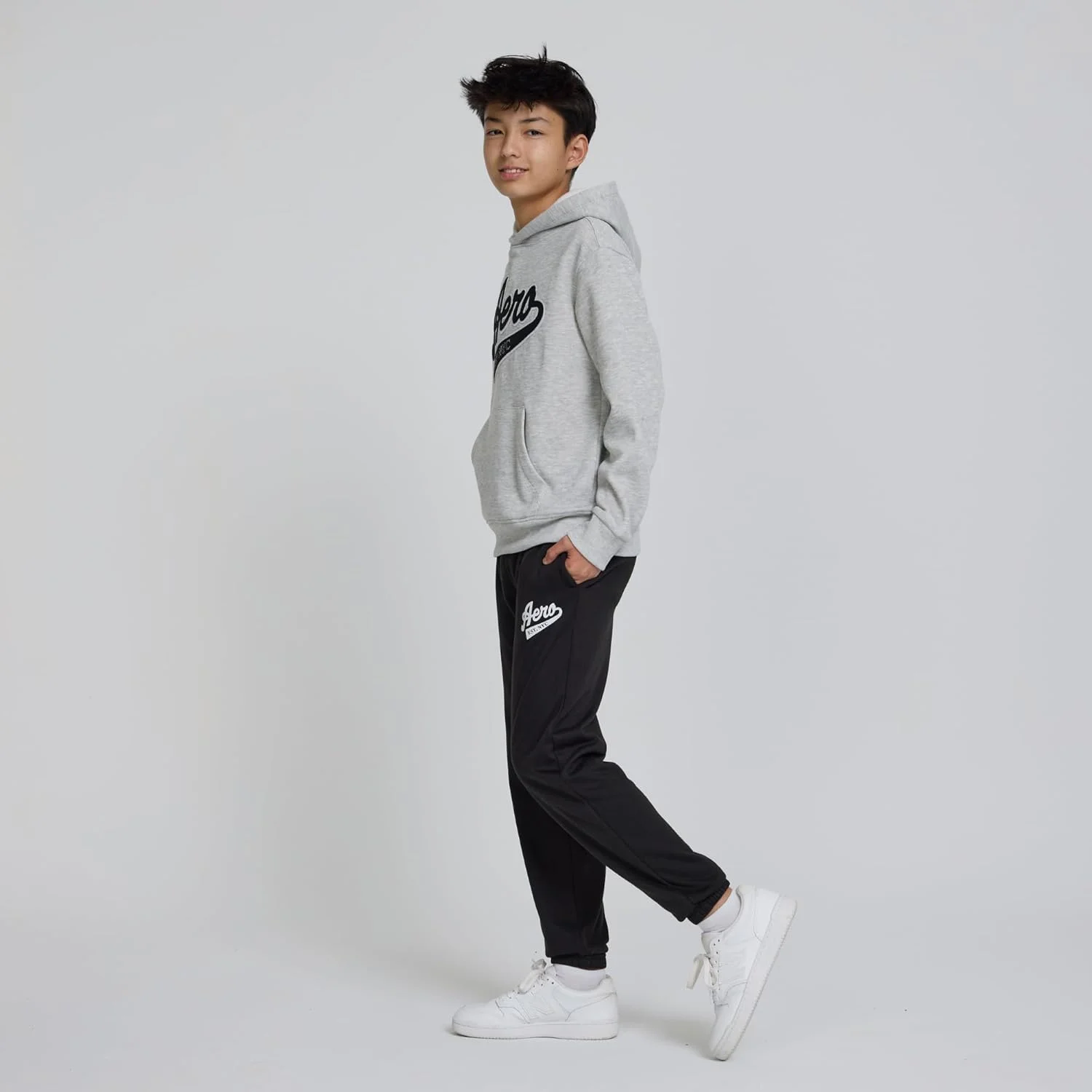 ست دو تکه پسرانه AEROPOSTALE - هودی پولور و شلوار ورزشی، شلوار جاگر و سویشرت پسرانه، سایزهای 4-12