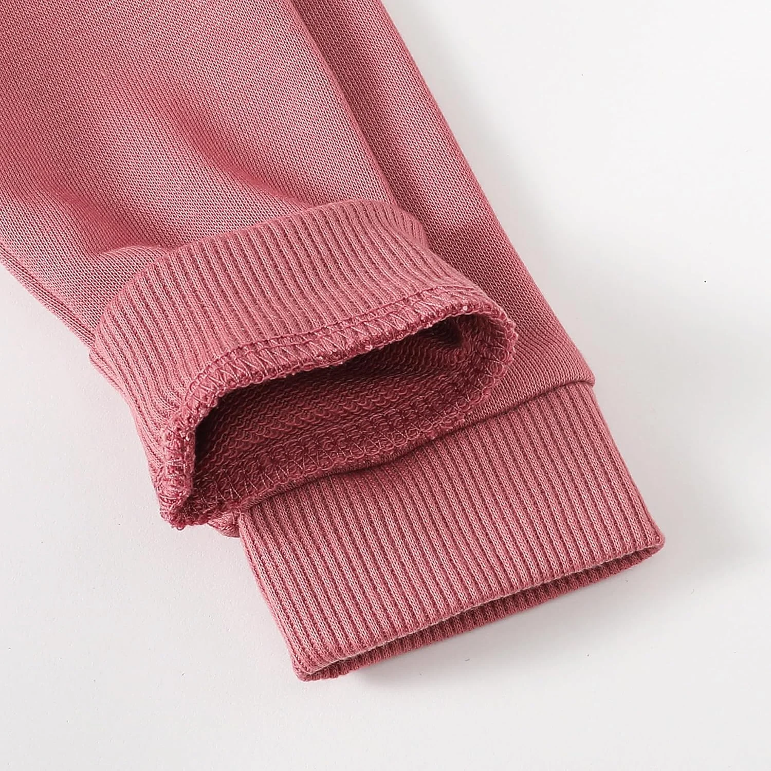 ست لباس ورزشی دو تکه شامل هودی زیپ‌دار و شلوار گرمکن مناسب پاییز برای نوزادان و کودکان