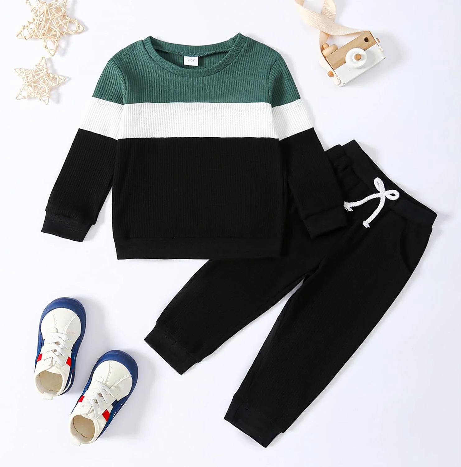 لباس پسرانه بچگانه، ست بلوز و شلوار رنگی مناسب فصل پاییز و زمستان