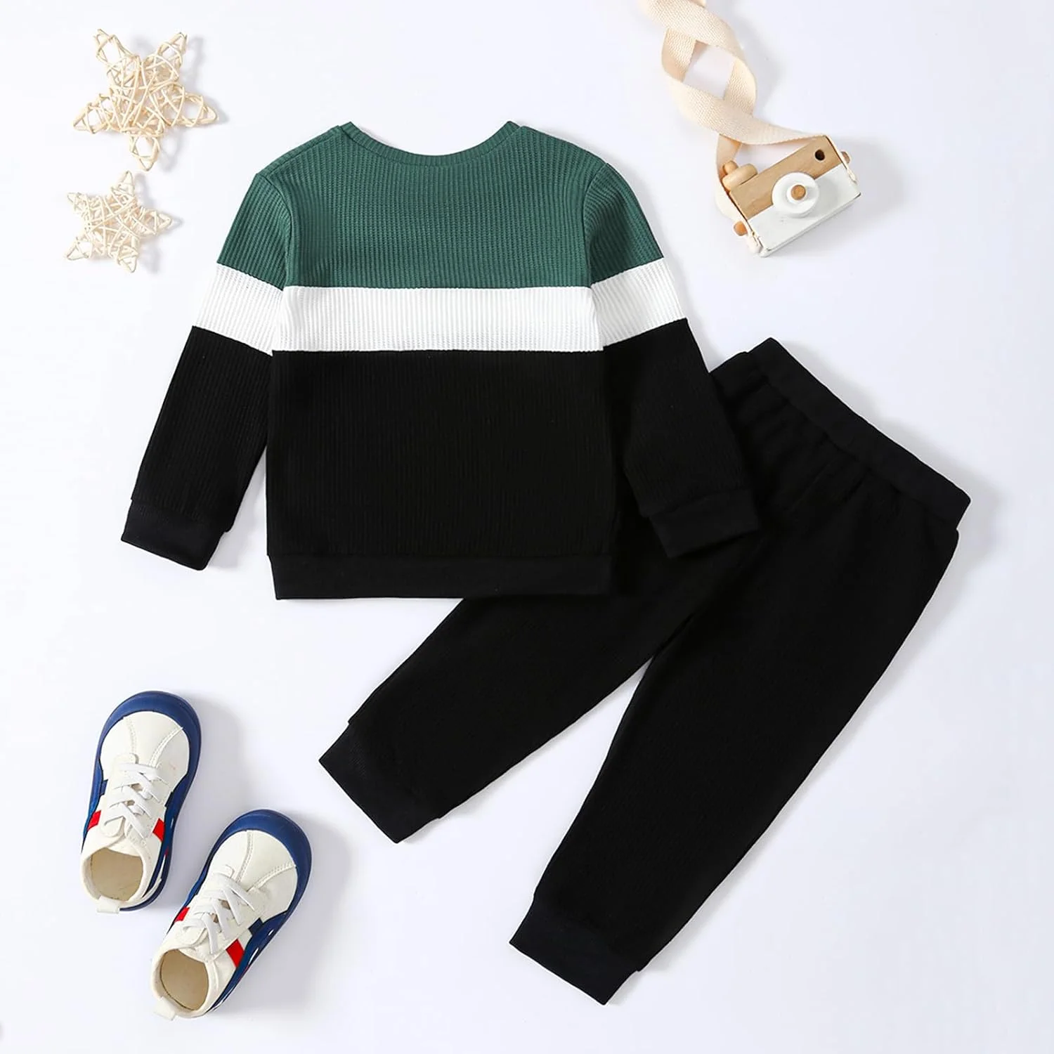 لباس پسرانه بچگانه، ست بلوز و شلوار رنگی مناسب فصل پاییز و زمستان