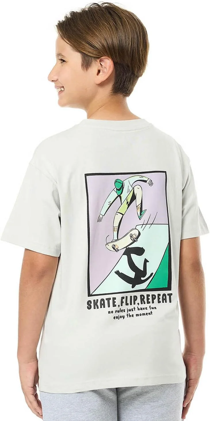 تی شرت طرح دار پسرانه آر اند بی مدل 325-1225TB162-1 با یقه گرد و آستین کوتاه