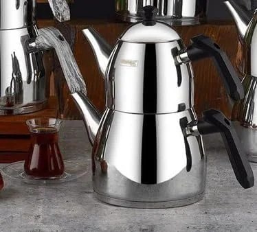 ست قوری چای ترکی هاکان برای اجاق گاز، ست کتری قوری استیل، چای ساز به سبک سماور ایرانی، قوری کتری خود صافی دار، 1.84 لیتر (کوچک) ست قوری چای ترکی هاکان برای اجاق گاز، ست کتری قوری استیل، چای ساز به سبک سماور ایرانی، قوری کتری خود صافی دار، 1.84 لیتر (کوچک)