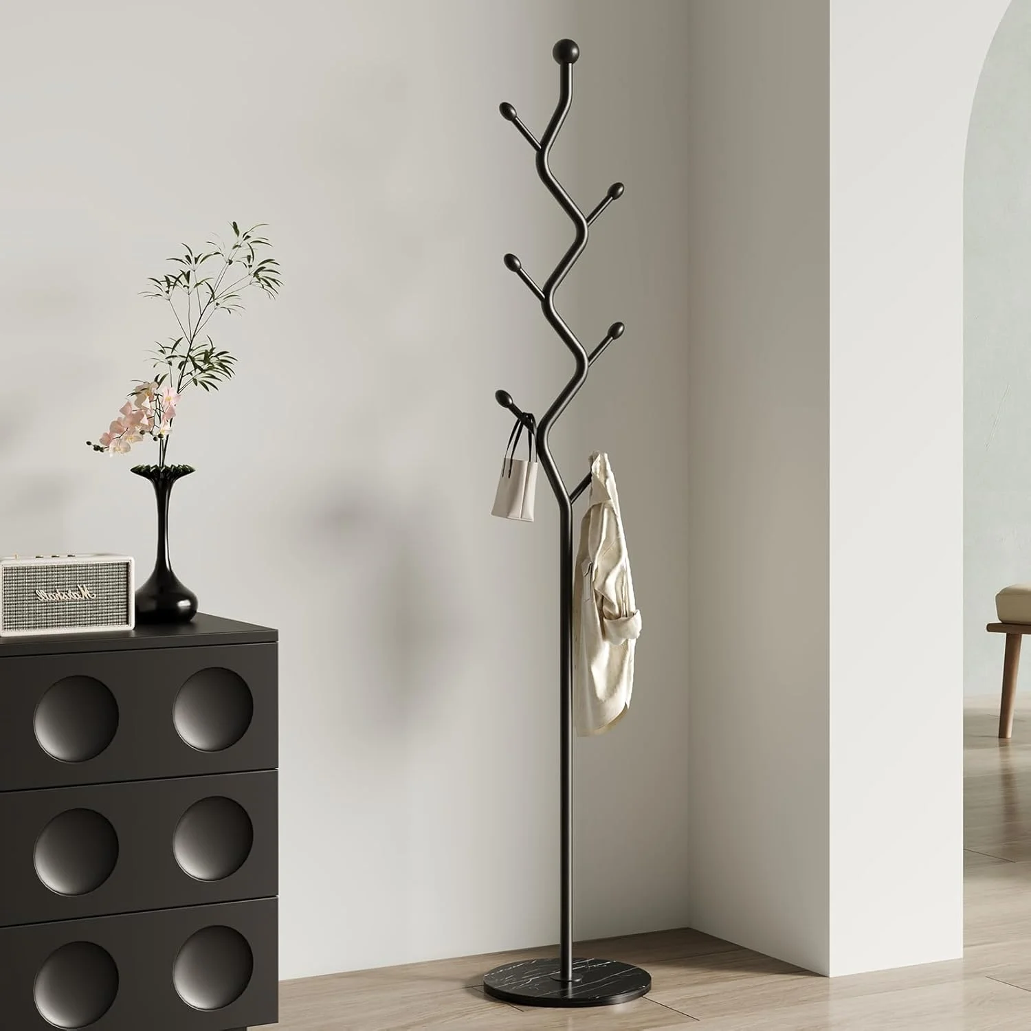 چوب لباسی ایستاده طرح شاخه درختی BUZUEY با 6 آویز و پایه مرمرین محکم، مناسب برای ورودی/گلخانه/اتاق خواب/راهرو/دفتر کار خانگی (مشکی)