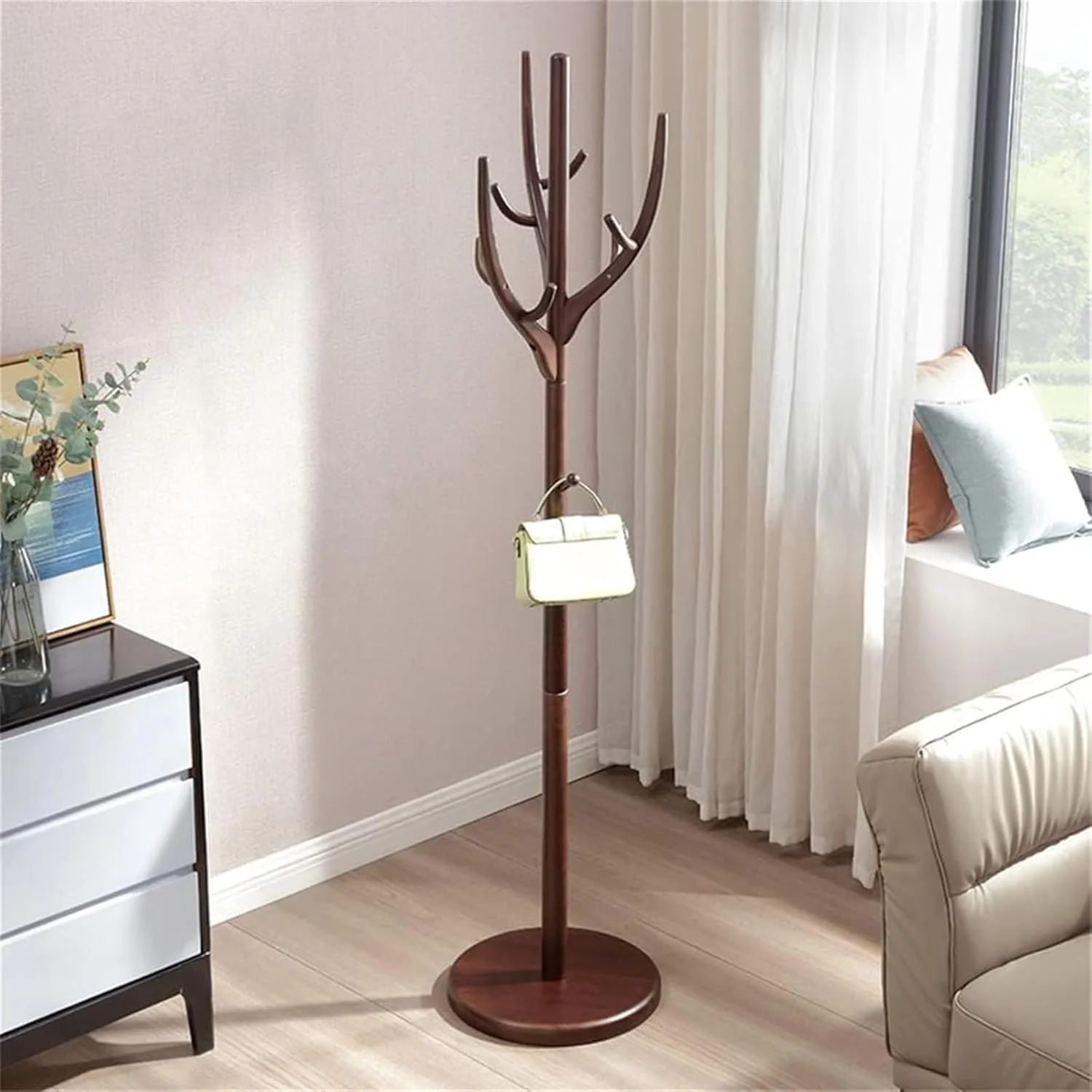 چوب لباسی ایستاده چند منظوره تمام چوب، مناسب لباس، کلاه و آویز، طراحی ساده و مقاوم برای اتاق خواب و نشیمن