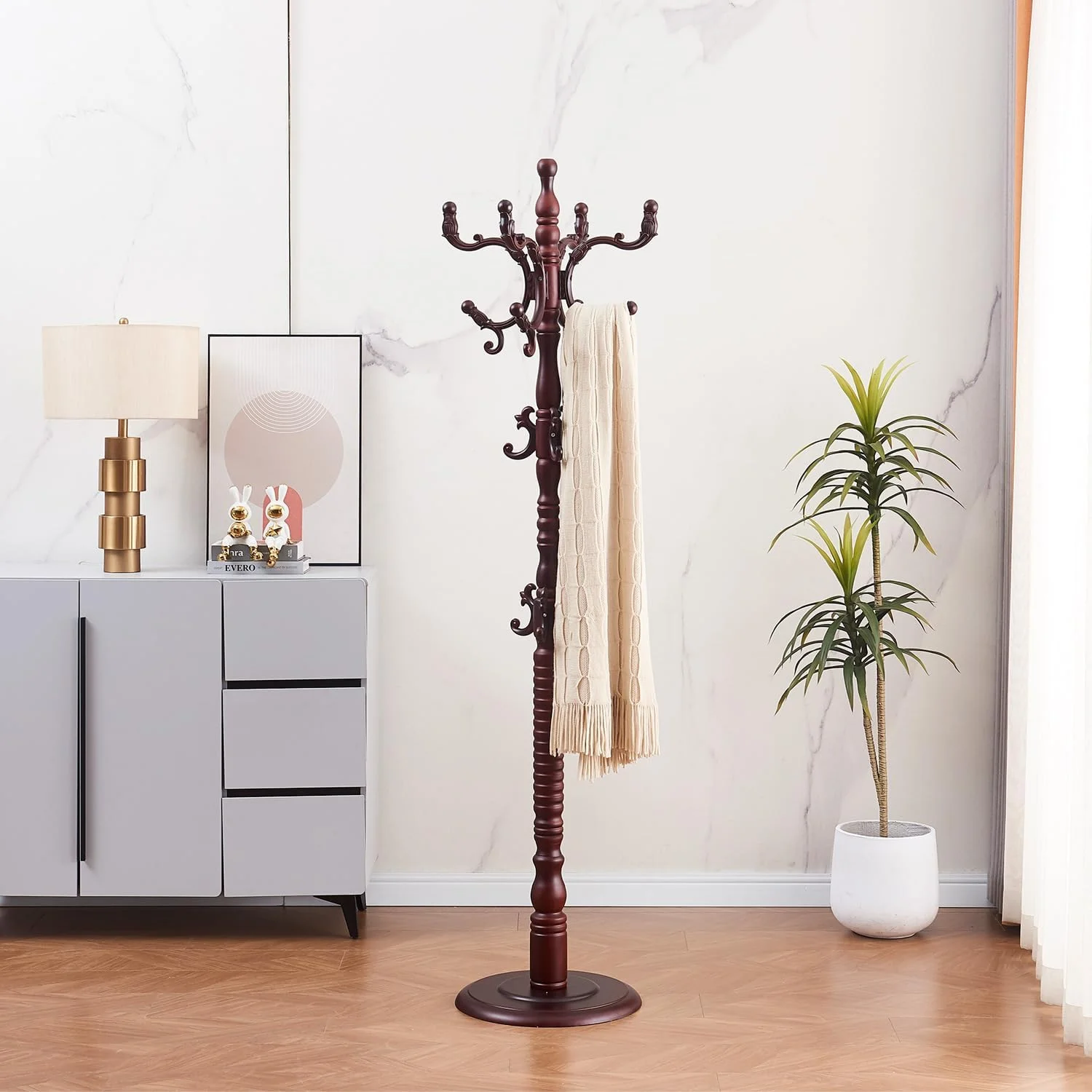 چوب لباسی ایستاده چوبی GAMNOF، آویز لباس درختی چوبی، آویز کلاه با کیفیت بالا با 14 قلاب و پایه دایره ای ثابت