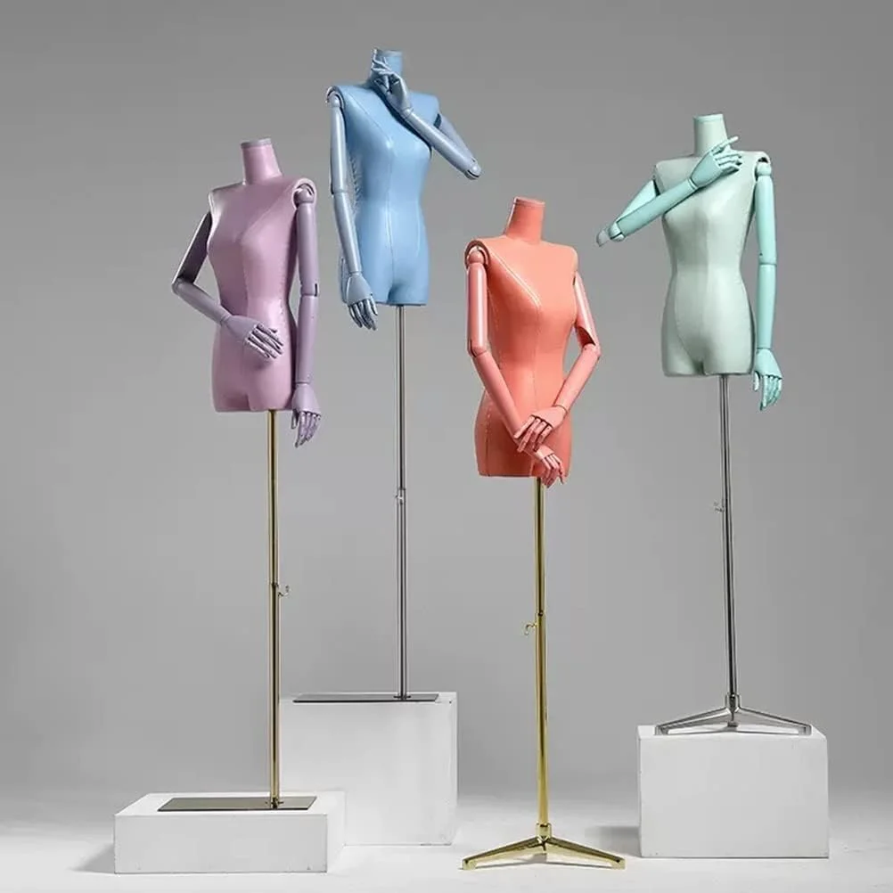 مانکن زنانه با بدنه PU رنگی و بازوهای چوبی، مانکن نمایش تنه برای فروشگاه های لباس، جواهرفروشی ها، بوتیک ها، پایه مربعی نارنجی