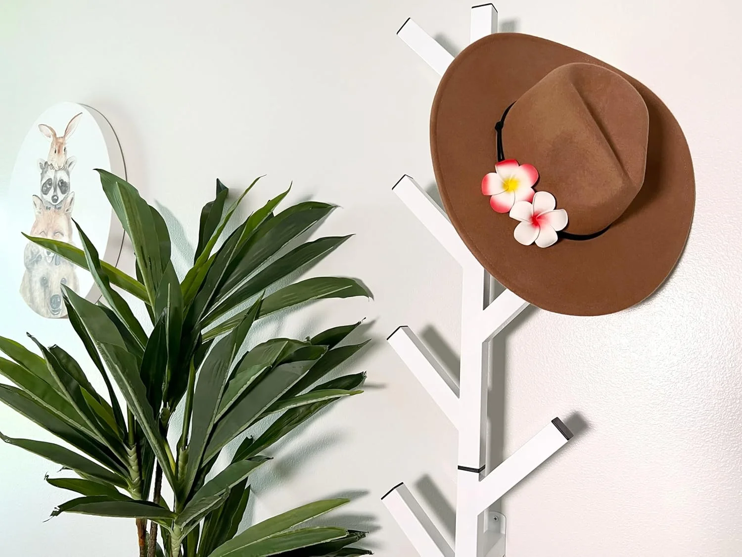 آویز لباس و کلاه با طراحی مدرن - نصب دیواری - شیک - (سفید) آویز لباس و کلاه با طراحی مدرن - نصب دیواری - شیک - (سفید)