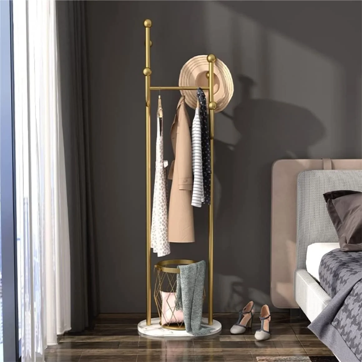 رخت آویز ایستاده فلزی صرفه جویی در فضا، مناسب برای اتاق خواب، دفتر، راهرو، ورودی (طلایی - 50 * 33 * 170 سانتی متر) رخت آویز ایستاده فلزی صرفه جویی در فضا، مناسب برای اتاق خواب، دفتر، راهرو، ورودی (طلایی - 50 * 33 * 170 سانتی متر)