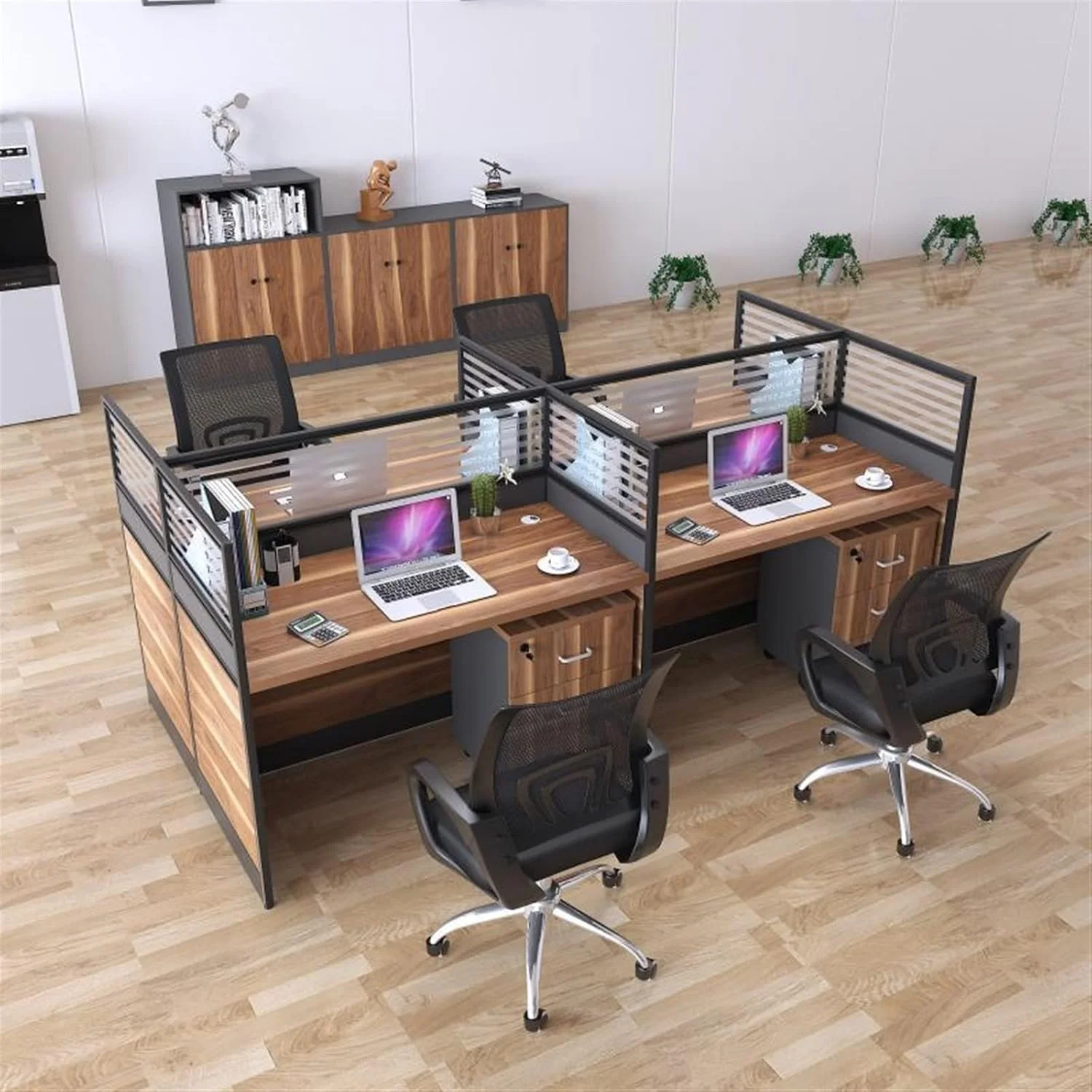 میز کار، میز ایستگاه کاری، چهار کارمند، صندلی کارت، میز و صندلی اداری، صفحه نمایش کامپیوتر ترکیبی