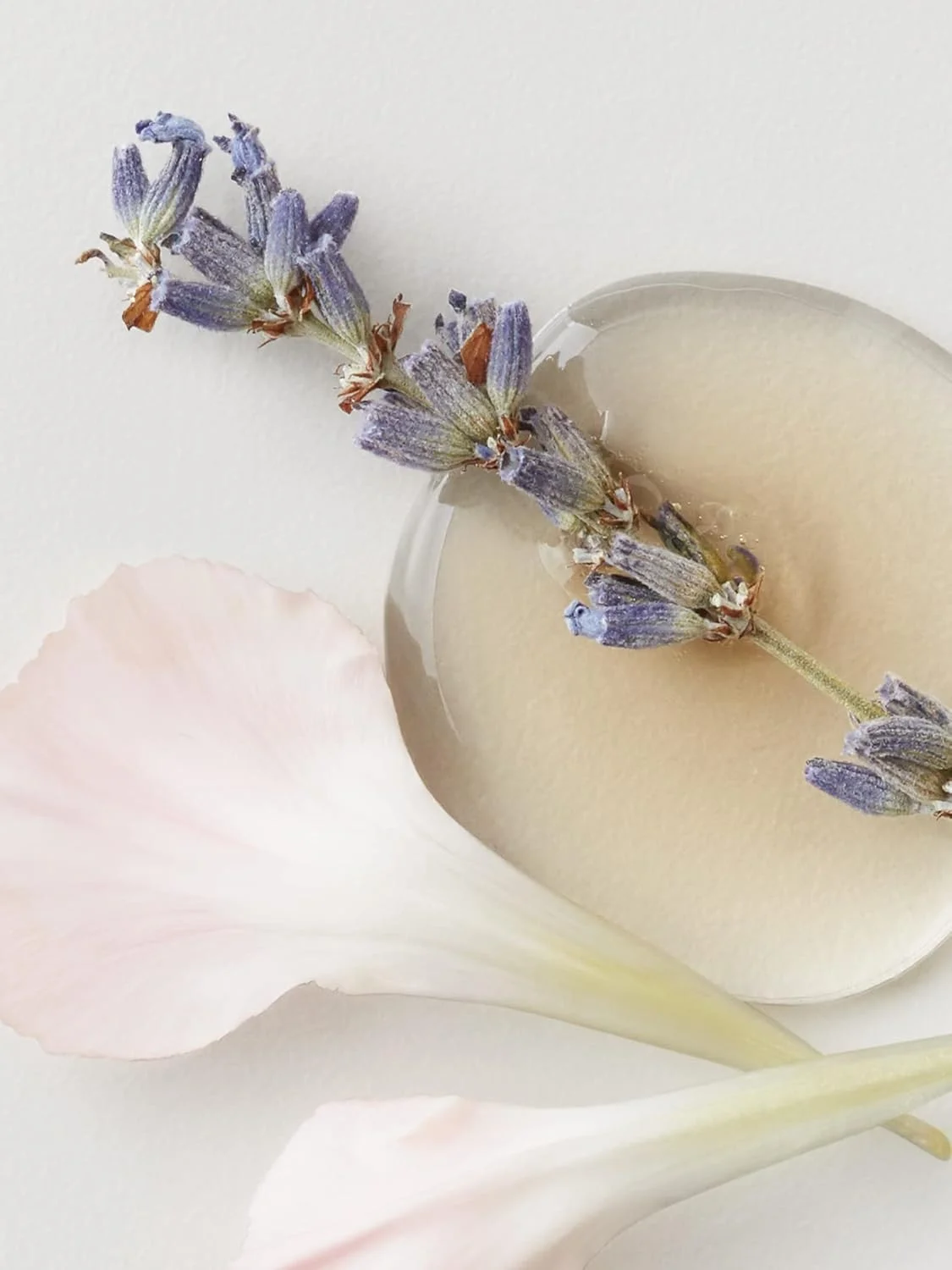 اسپری محافظ حرارتی سریع خشک شونده ای جی کر، محافظت حرارتی فوق سبک - نرم کننده و براق کننده، 148 میلی لیتر