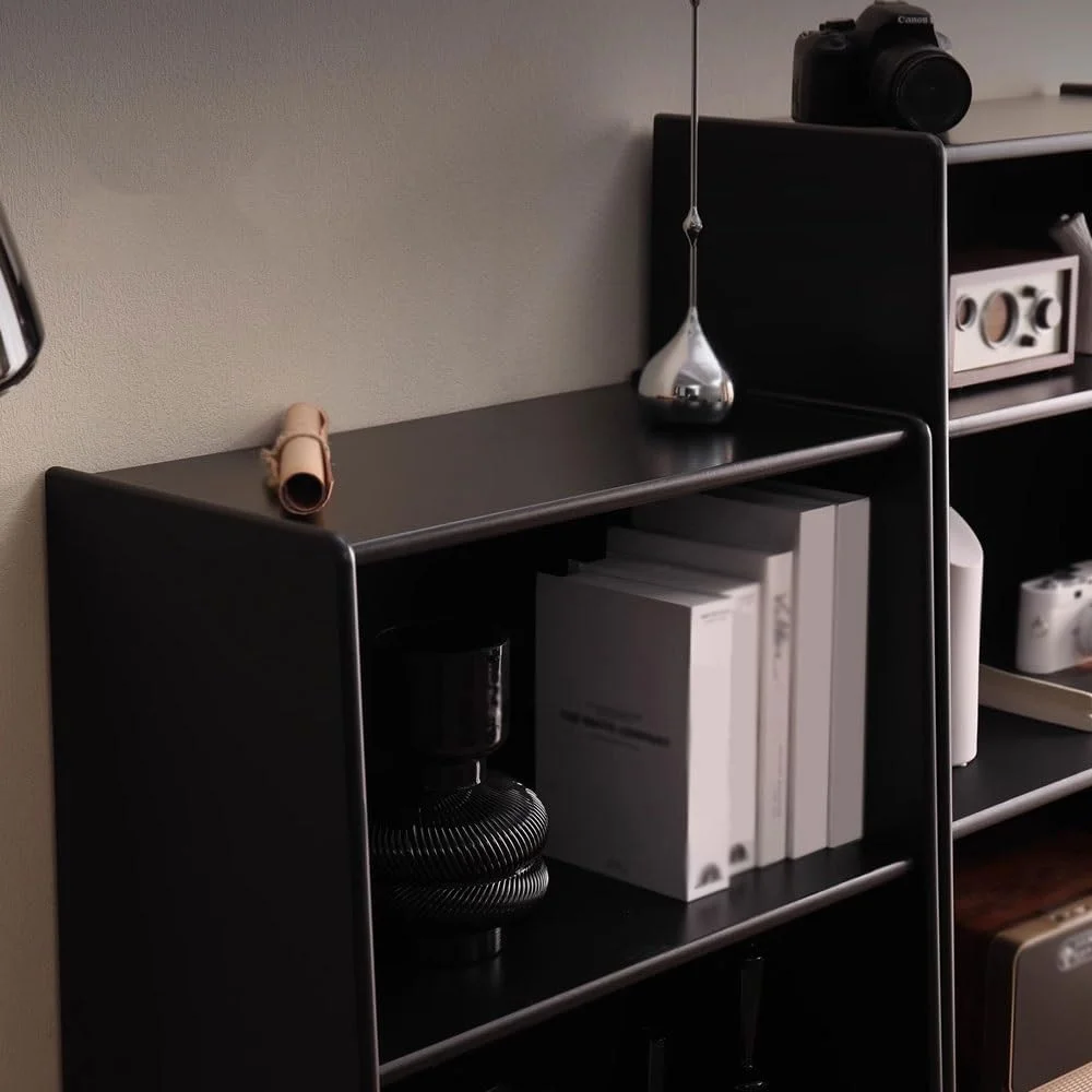 کتابخانه چند لایه مشکی با پایه، با درب شیشه ای فشاری داخلی وارونه، قفسه چوبی سازمان دهنده کتاب لوازم التحریر کتابخانه چند لایه مشکی با پایه، با درب شیشه ای فشاری داخلی وارونه، قفسه چوبی سازمان دهنده کتاب لوازم التحریر