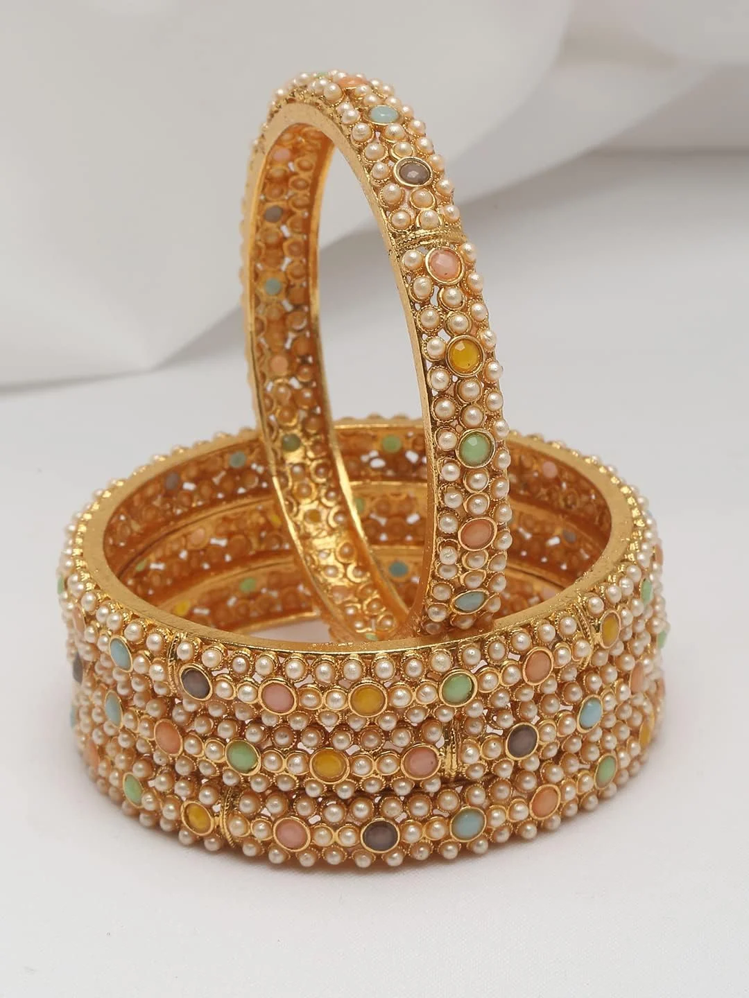 ست ۴ عددی النگو زنانه شیک و جدید با روکش طلایی از برند شاینینگ دیوا، سایز ۲.۸، جنس فلز، بدون سنگ قیمتی