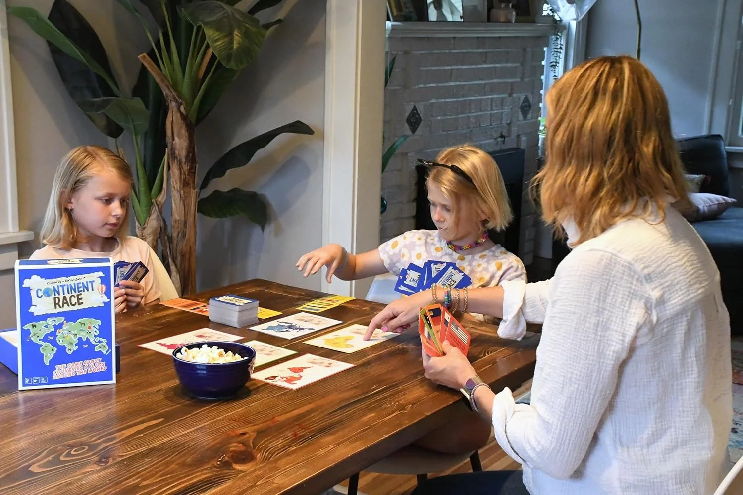 بازی رومیزی بایرون برای کودکان 7 سال به بالا - آموزشی برای خانواده ها و کودکان - جغرافیای سرگرم کننده و تعاملی برای کل خانواده - شامل کارت ها