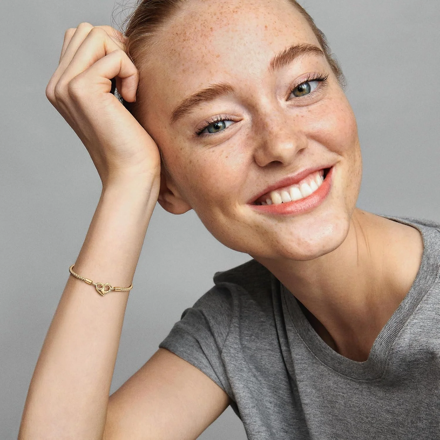 دستبند زنانه پاندورا مدل 562731C00 مناسب برای آویز