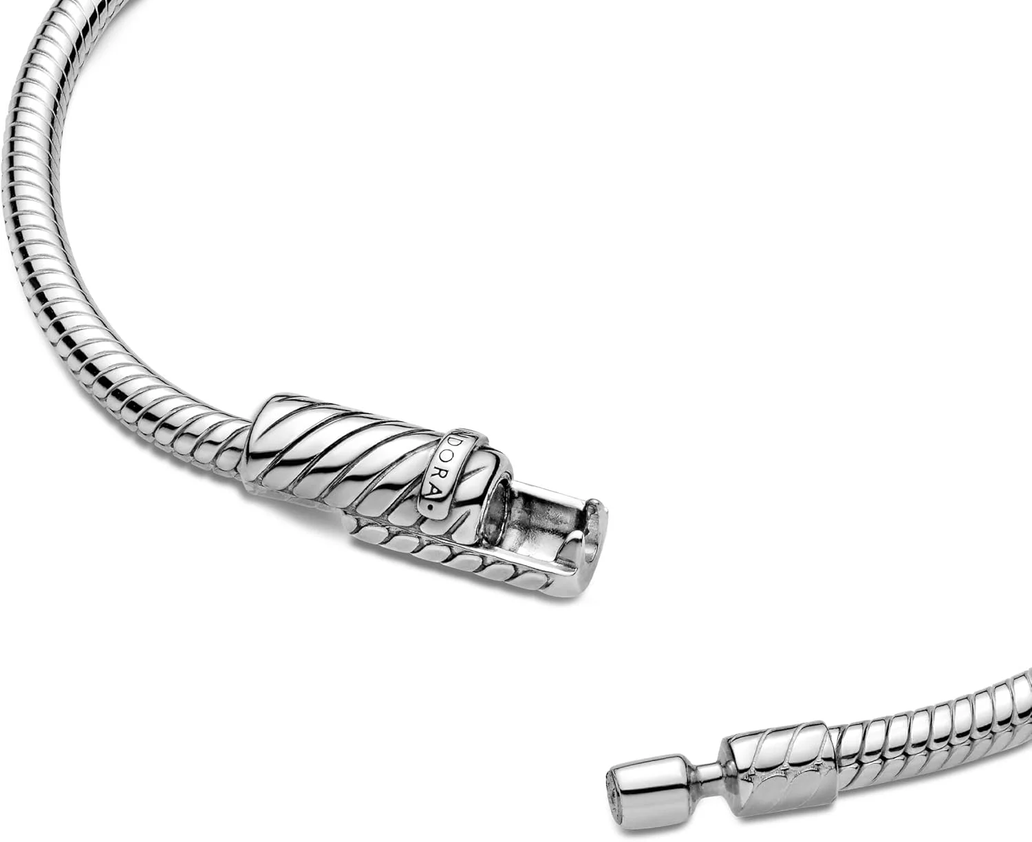 دستبند زنجیری نقره ای پاندورا با قفل مغناطیسی