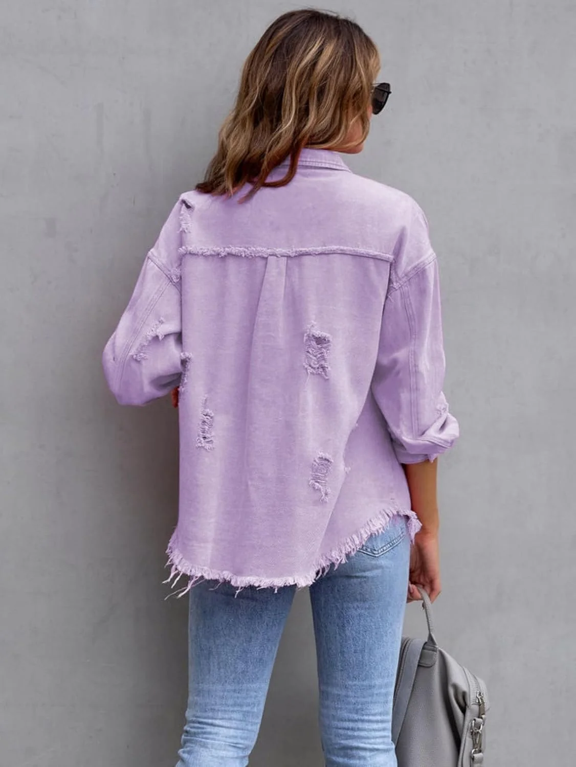 کت جین زنانه سیمیر فریری، مدل بزرگ، پاره، موتورسواری، آستین بلند، دکمه دار، مناسب استایل خیابانی کت جین زنانه سیمیر فریری، مدل بزرگ، پاره، موتورسواری، آستین بلند، دکمه دار، مناسب استایل خیابانی