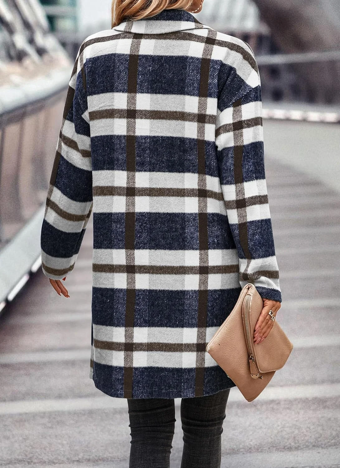 پالتو چهارخانه زنانه مدل 2024 دکمه دار پشمی گرم ترنچ با جیب پالتو چهارخانه زنانه مدل 2024 دکمه دار پشمی گرم ترنچ با جیب