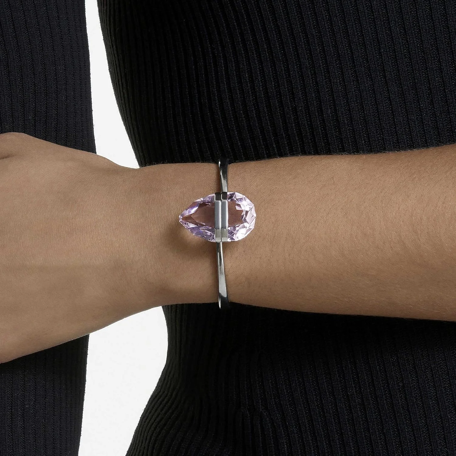 دستبند النگویی لوستنت سواروسکی، کریستال های صورتی