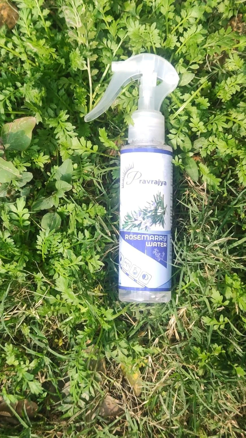 اسپری آب رزماری طبیعی پراوراجیا برای مو - 100 میلی لیتر | تقویت کننده مو | مناسب برای انواع مو (بسته 1 عددی)