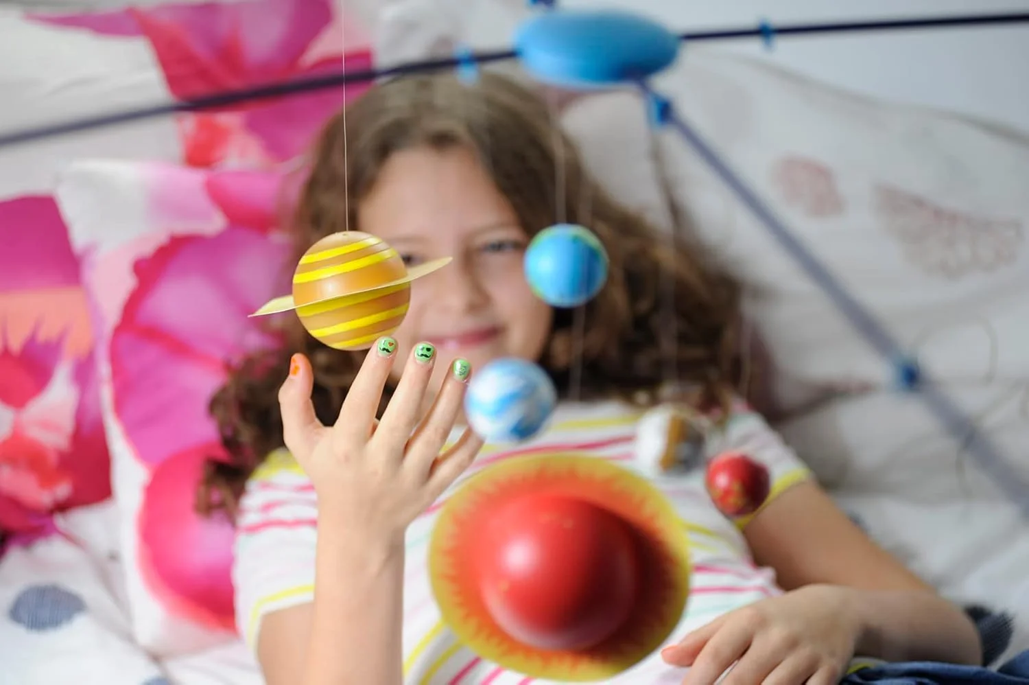 کیت ساخت منظومه شمسی سه بعدی شب تاب 4M - اسباب بازی های آموزشی علوم نجوم برای کودکان و نوجوانان، دختران و پسران