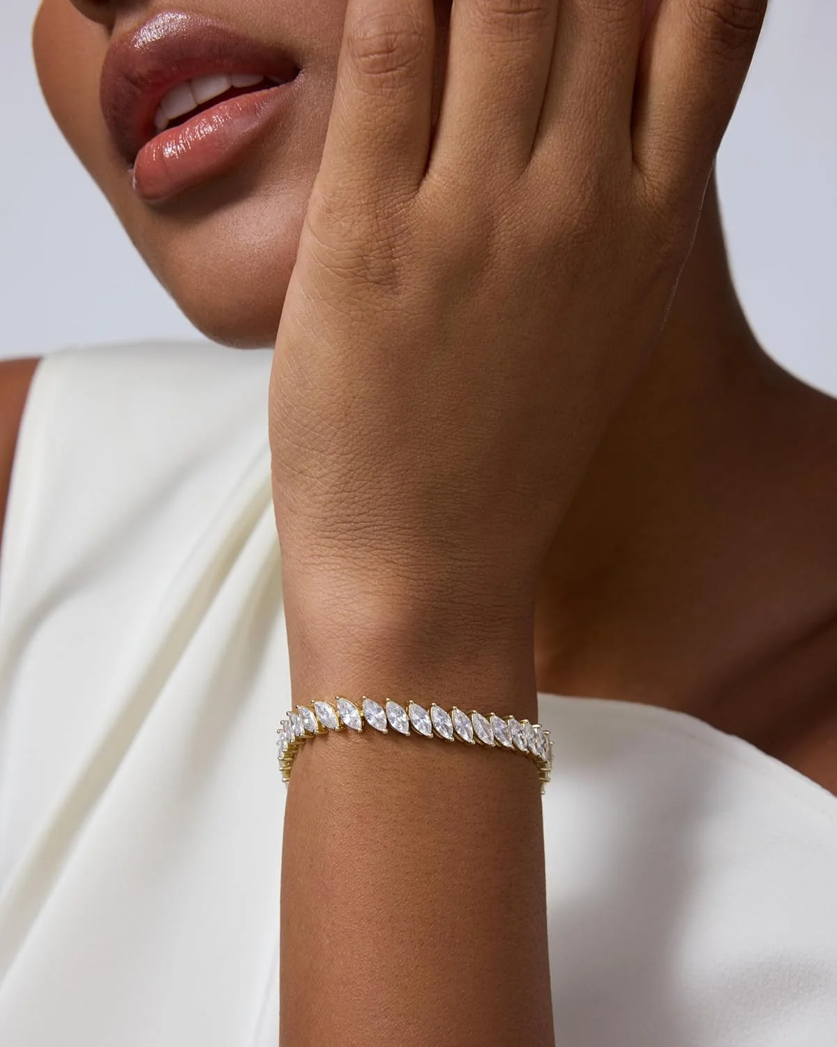 دستبند تنیس زنانه با روکش طلای 14 عیار پاوی - دستبندهای تنیس طلایی زیرکونیا مکعبی برای زنان - جواهرات عروس ظریف CZ مارکیز برای عروسی