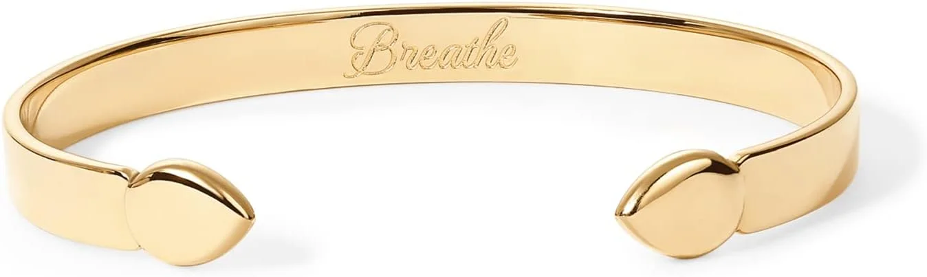 دستبند النگویی استیل با روکش طلای 14 عیار PAVOI برای زنان | دستبند کاف مانترا قابل تنظیم با حکاکی الهام بخش | هدیه شخصی برای مادر، خواهر | هدیه تولد برای زنان