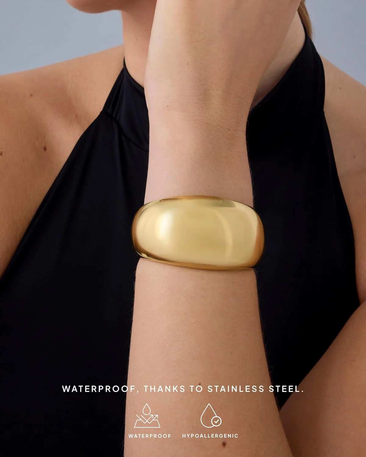 دستبند النگویی پهن زنانه پاوی با روکش طلای 14 عیار - دستبند استیل ضد زنگ - النگوهای گنبدی ضد آب