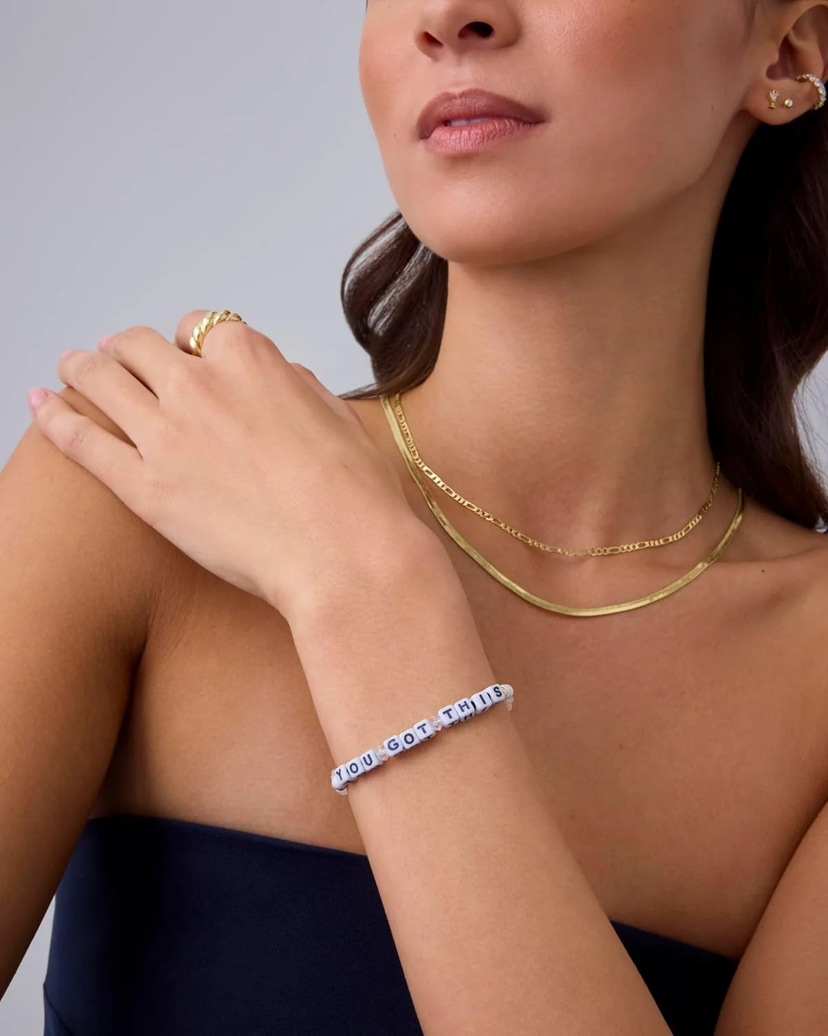 دستبندهای مهره ای سنگ قیمتی چشم نظر رنگی با روکش طلای 14 عیار پاویو برای زنان | دستبندهای مهره ای دوستی قابل تنظیم با کلمات | من کافی هستم، بی باک، نفس بکش، انرژی خوب، در دوران من، سپاسگزار تو