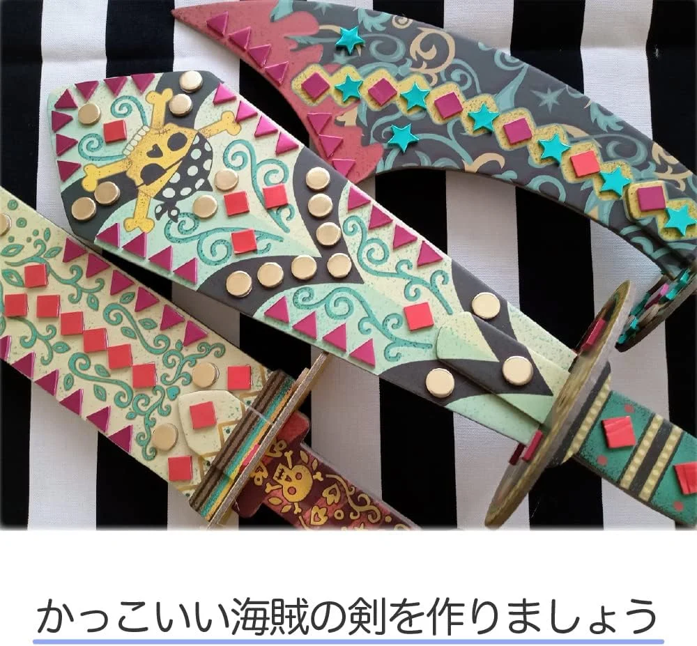 مجموعه خودت بساز دژکو - شبیه یک دزد دریایی، کیت تزئین شمشیر خلاقانه با استیکرهای موزاییکی فلزی، فعالیت هنری دارای گواهی FSC برای کودکان 5 سال به بالا، اسباب بازی سرگرم کننده با تم دزدان دریایی مجموعه خودت بساز دژکو - شبیه یک دزد دریایی، کیت تزئین شمشیر خلاقانه با استیکرهای موزاییکی فلزی، فعالیت هنری دارای گواهی FSC برای کودکان 5 سال به بالا، اسباب بازی سرگرم کننده با تم دزدان دریایی