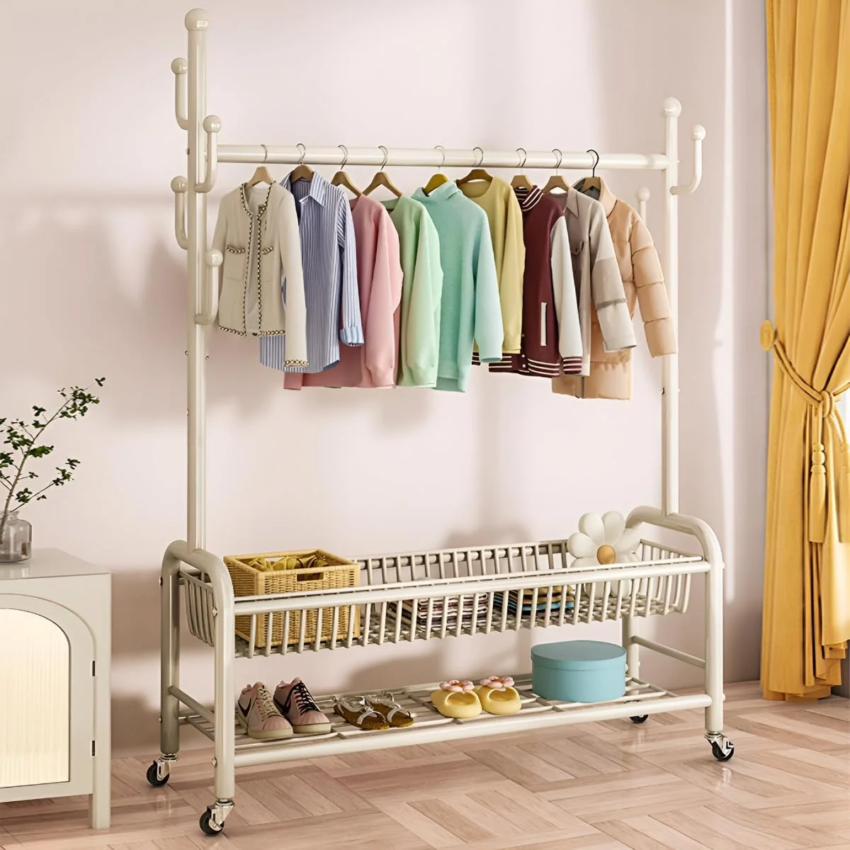 رگال لباس آلیسا با قفسه های ذخیره سازی پایین و قلاب های جانبی، رگال لباس، کت و کفش فلزی سنگین با چرخ، ریل لباس (سفید - 171 * 120 * 32 سانتی متر) رگال لباس آلیسا با قفسه های ذخیره سازی پایین و قلاب های جانبی، رگال لباس، کت و کفش فلزی سنگین با چرخ، ریل لباس (سفید - 171 * 120 * 32 سانتی متر)