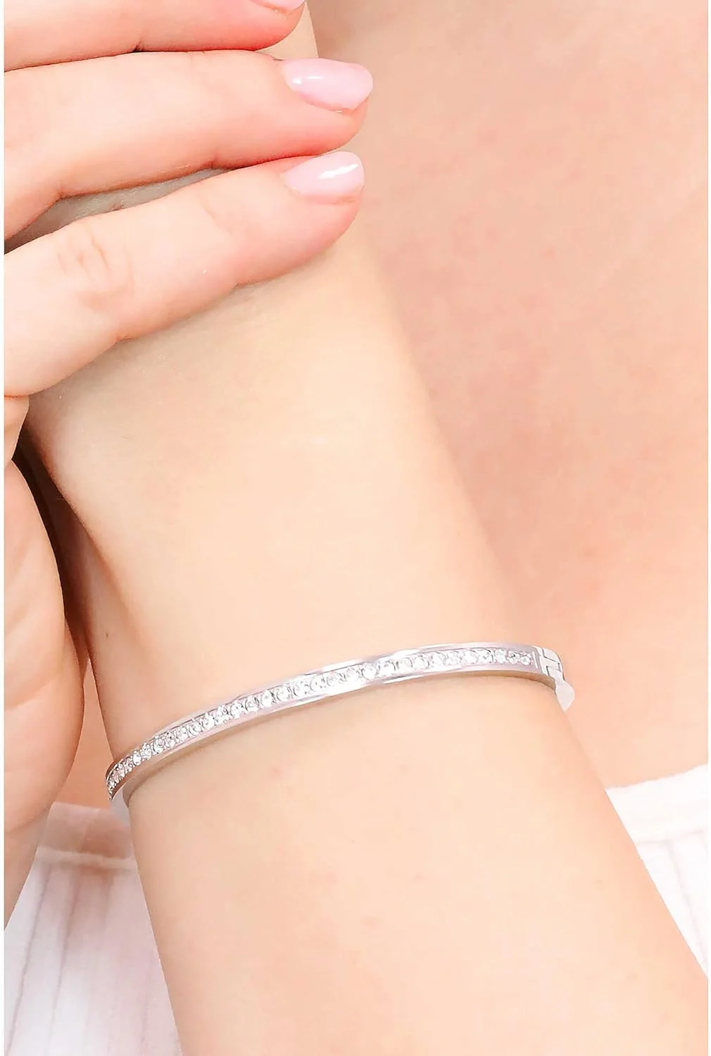 دستبند زنانه GUESS مدل UBB02248RHL کالر مای دی