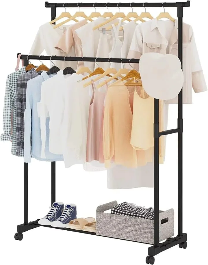 رگال لباس چرخ دار - رگال لباس قابل تنظیم با ارتفاع متغیر، سازمان دهنده لباس فلزی مشکی، آویز لباس چرخ دار با قفسه ذخیره سازی پایین برای کفش، کیف و ژاکت